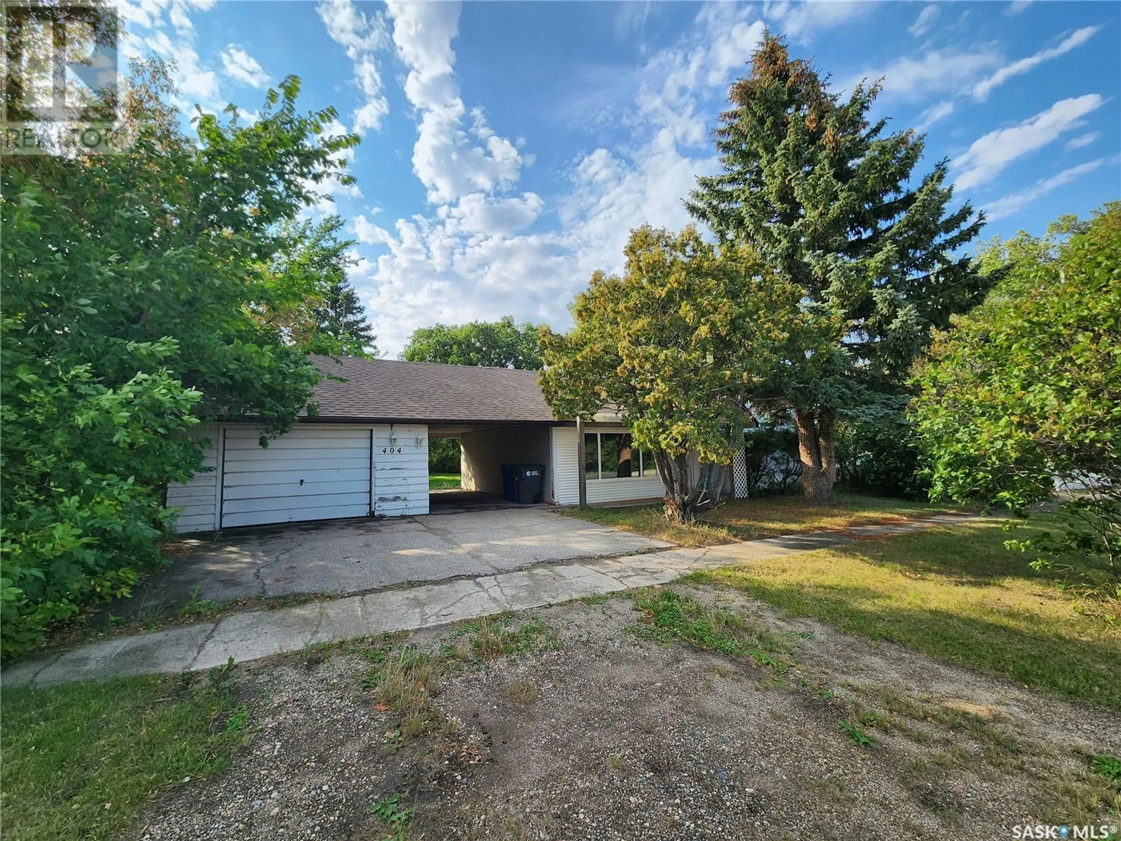 Frontside or backside of a home for 404 DESMOND STREET, Grenfell Saskatchewan S0G2B0