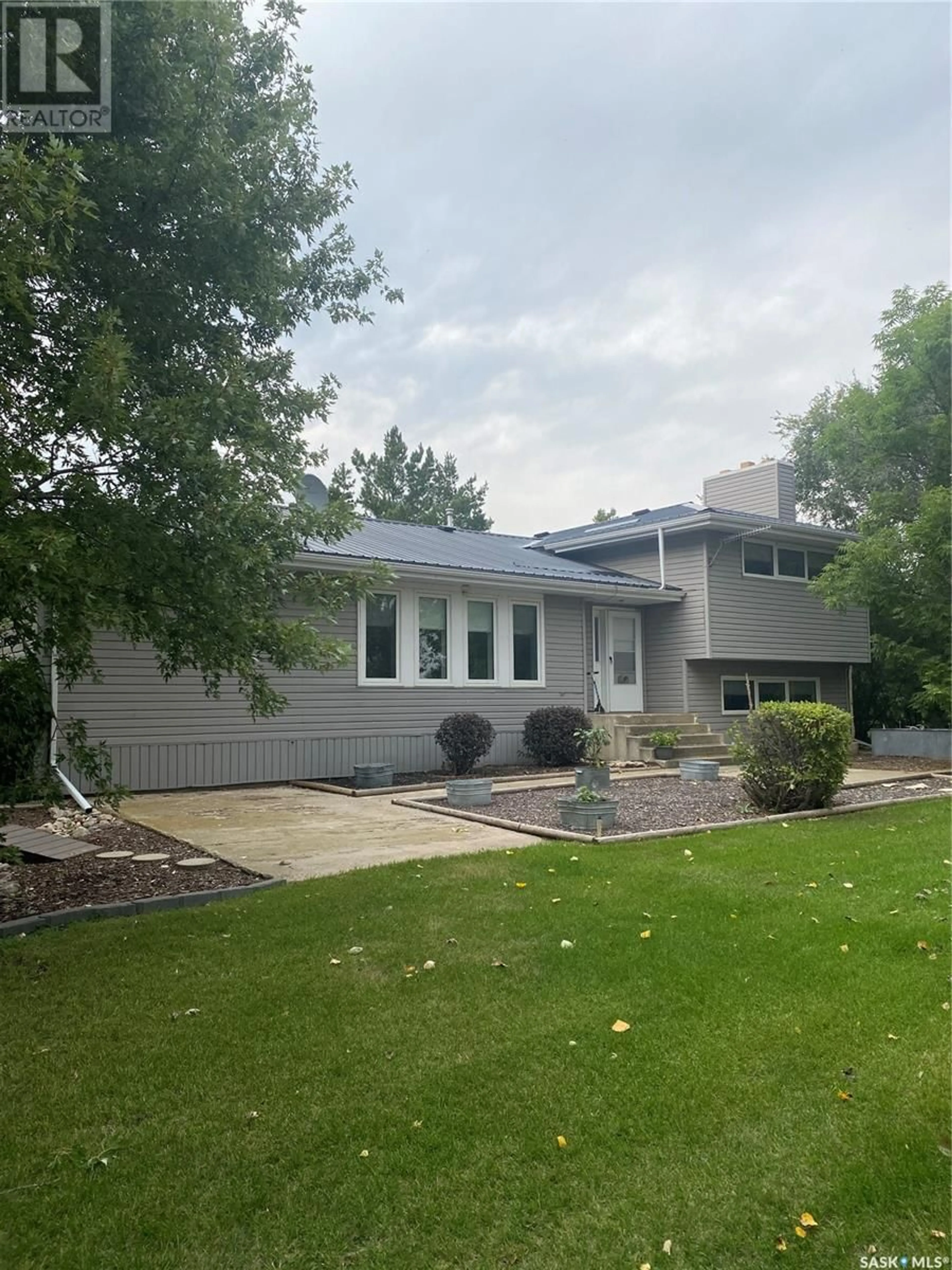 Frontside or backside of a home, the front or back of building for Fillmore Acreage (13.6 acres), Fillmore Rm No. 96 Saskatchewan S0G4T0