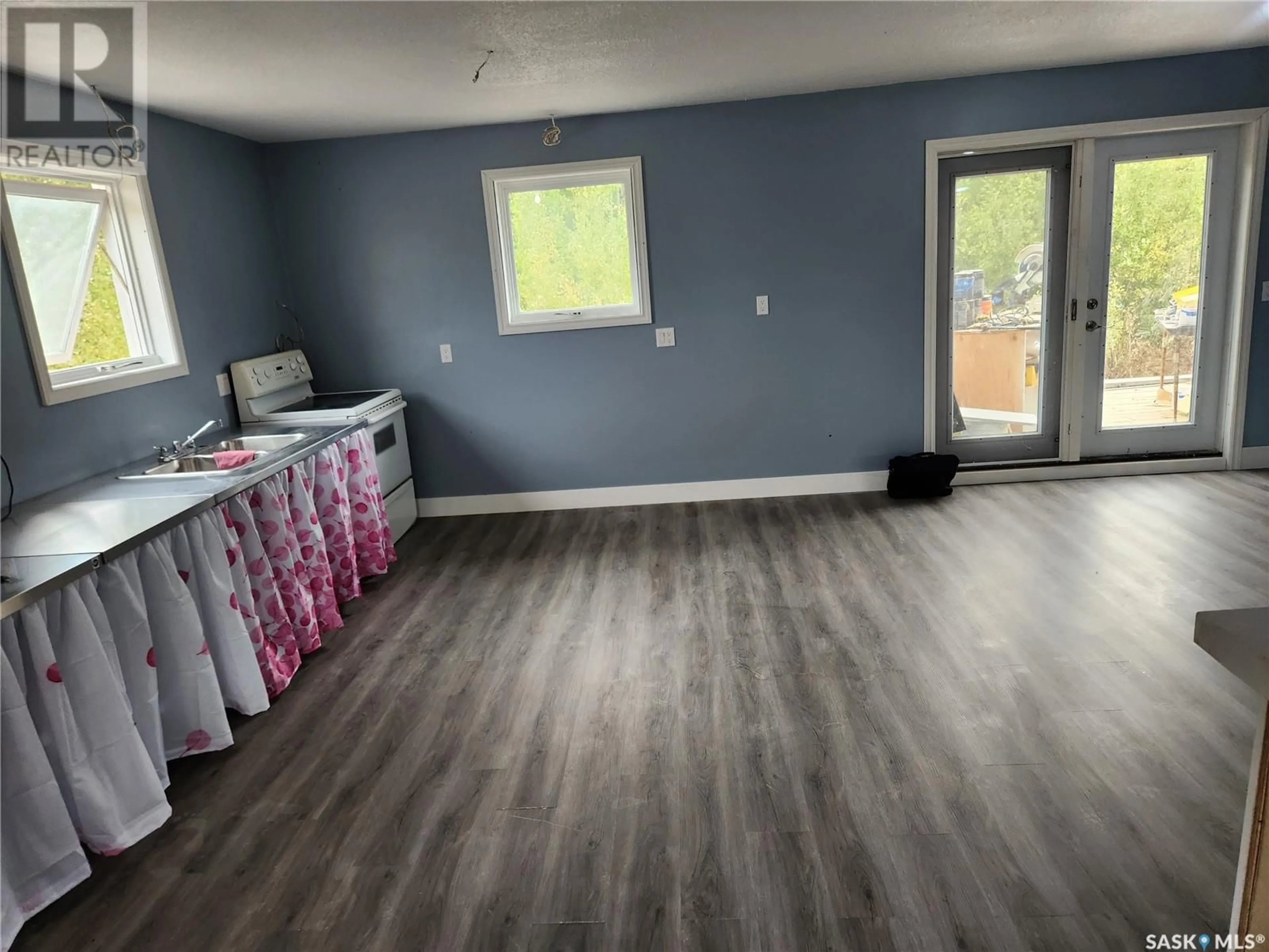 A pic of a room, wood floors for Dreger acreage, Bjorkdale Rm No. 426 Saskatchewan S0E1T0