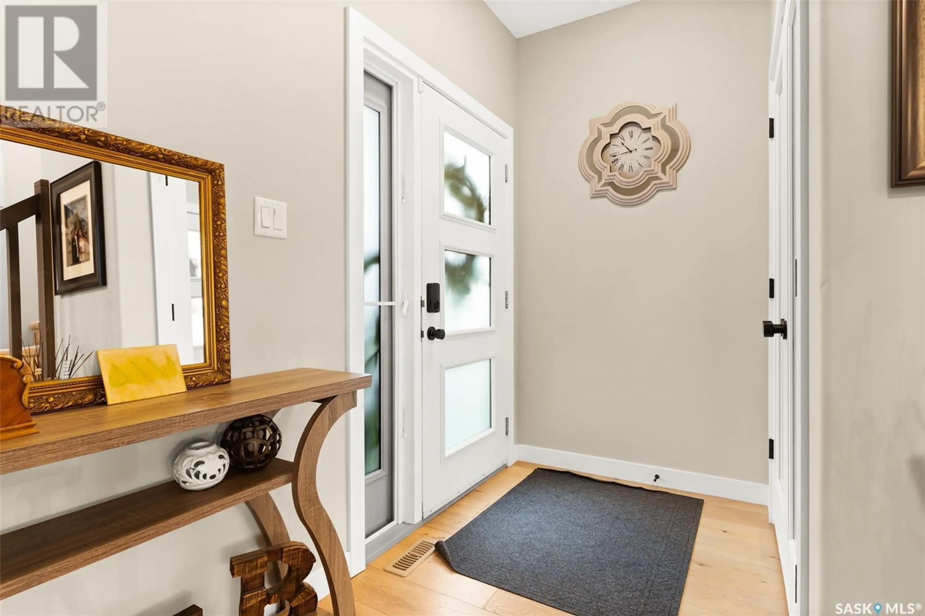 Indoor entryway, wood floors for 7 Stanford ROAD, White City Saskatchewan S4L0C9