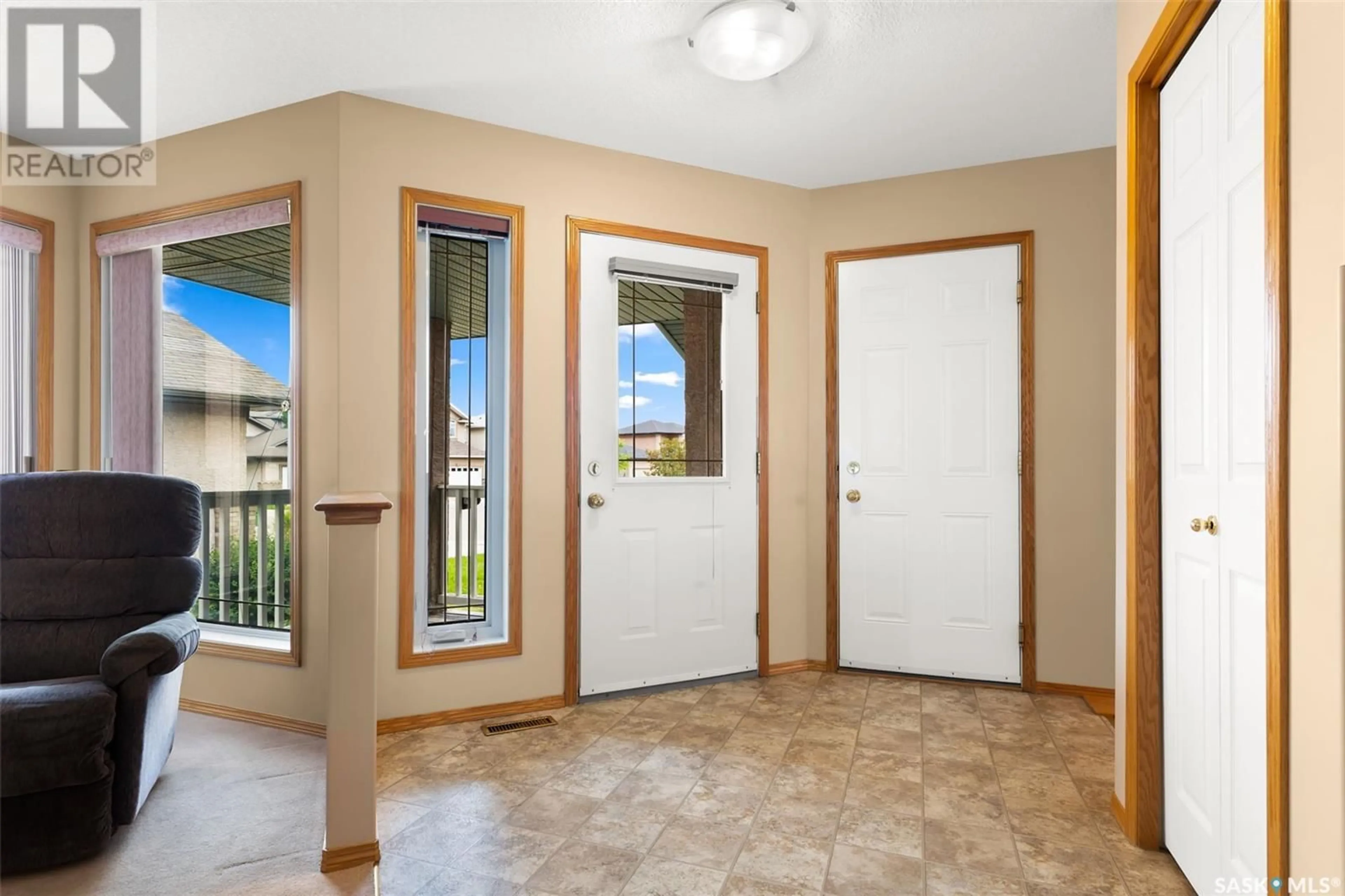 Indoor entryway for 815 Bluebird CRESCENT, Regina Saskatchewan S4N7S4