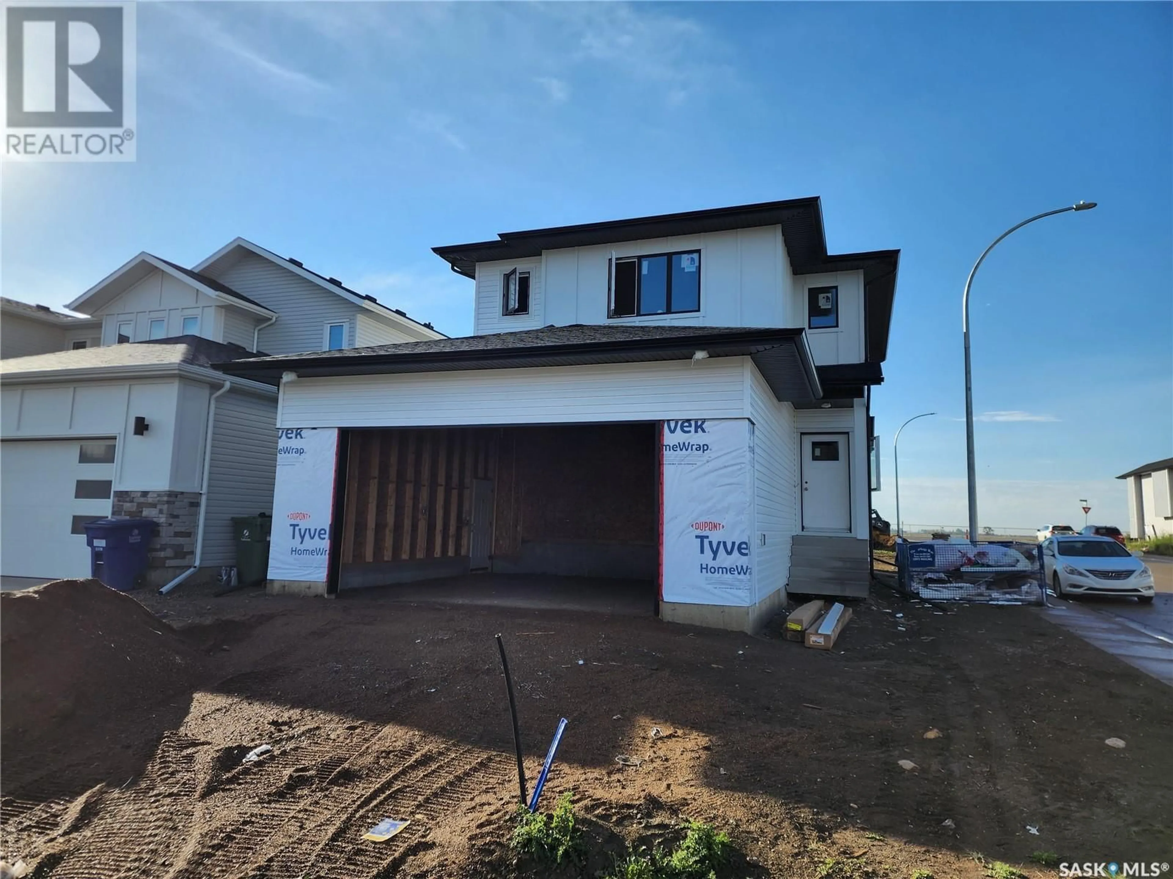 A pic from exterior of the house or condo, the street view for 304 Barrett STREET, Saskatoon Saskatchewan S7W1C7