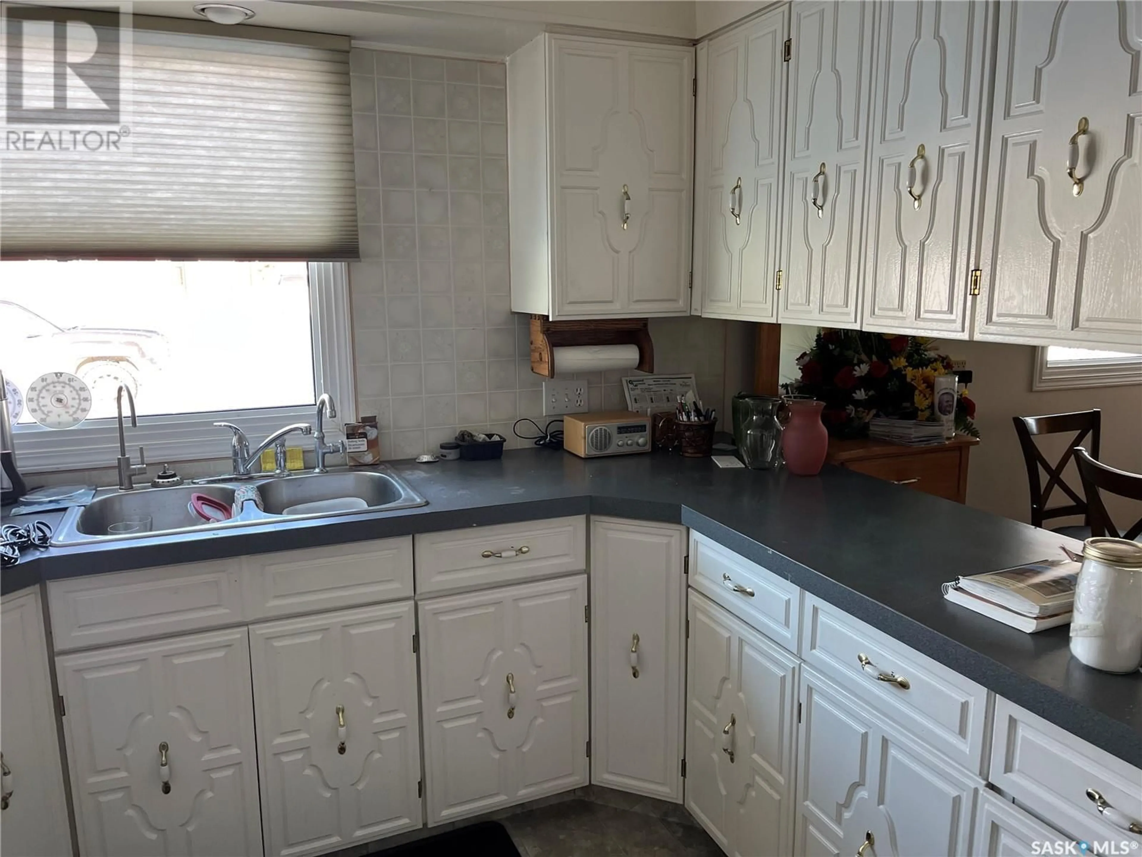 Standard kitchen, unknown for 702 PORTAGE AVENUE, Wadena Saskatchewan S0A4J0