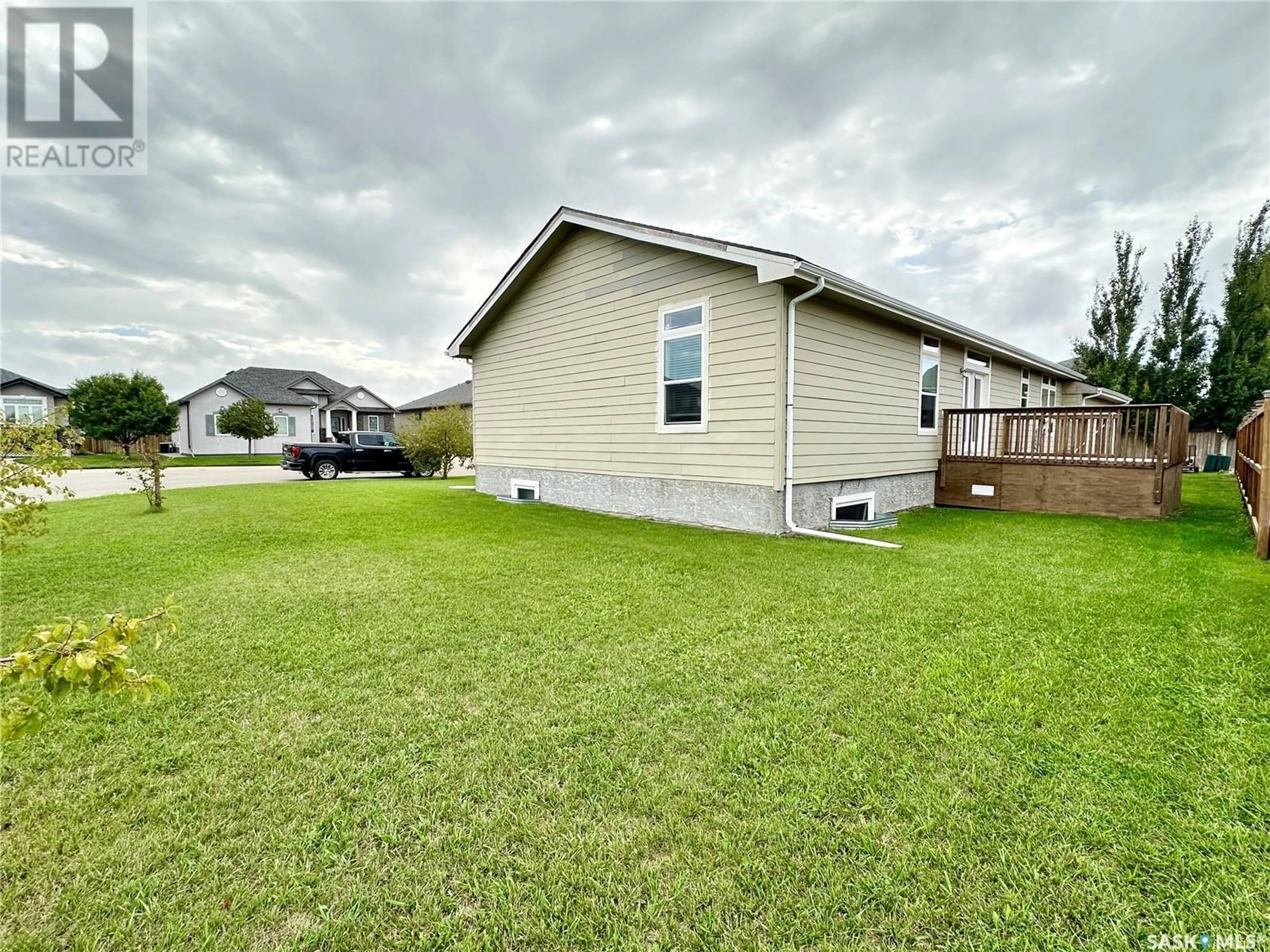 Fenced yard for 796 Johnston DRIVE, Weyburn Saskatchewan S4H3M5