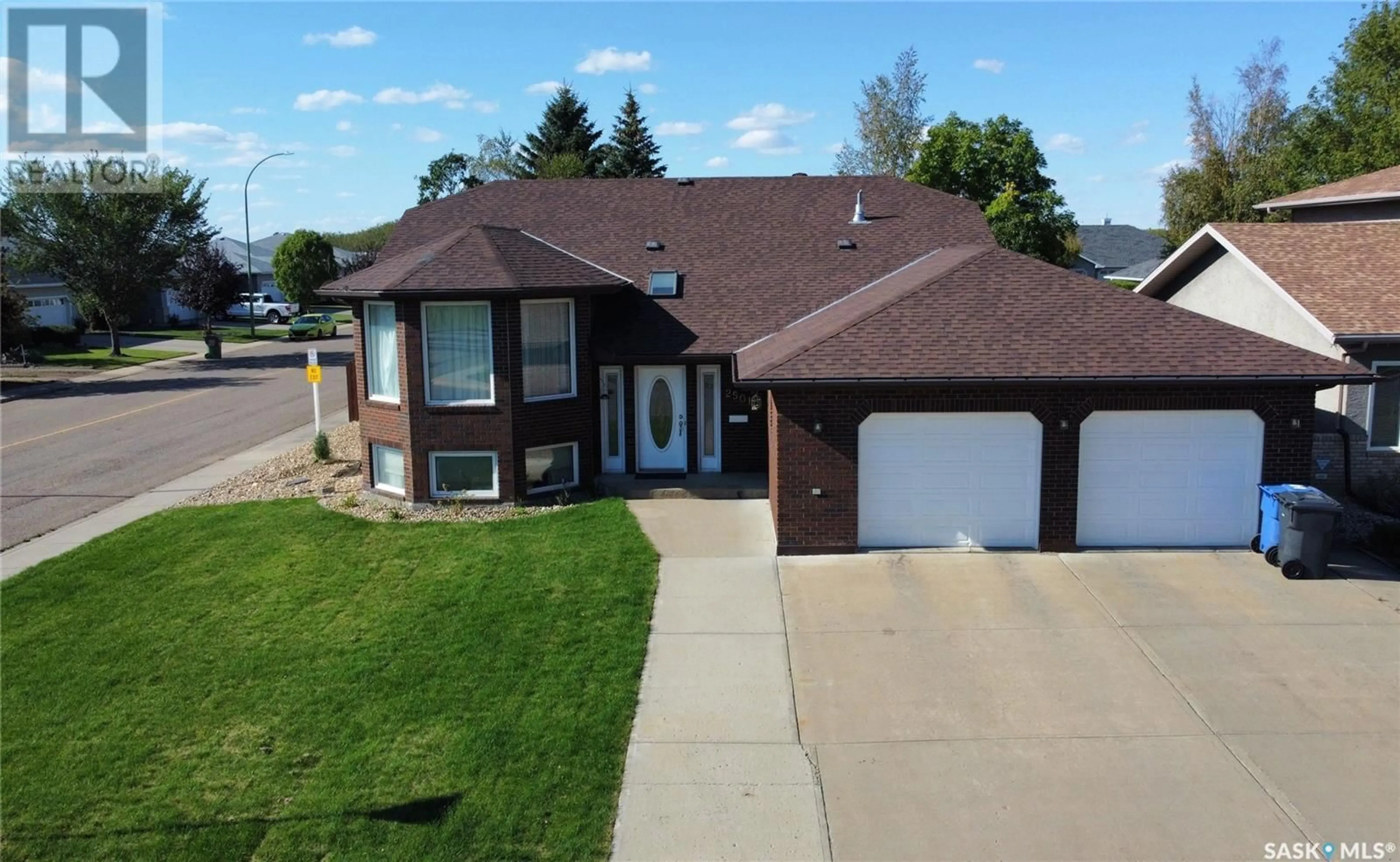 Frontside or backside of a home for 2501 Blue Jay CRESCENT, North Battleford Saskatchewan S9A3Z3