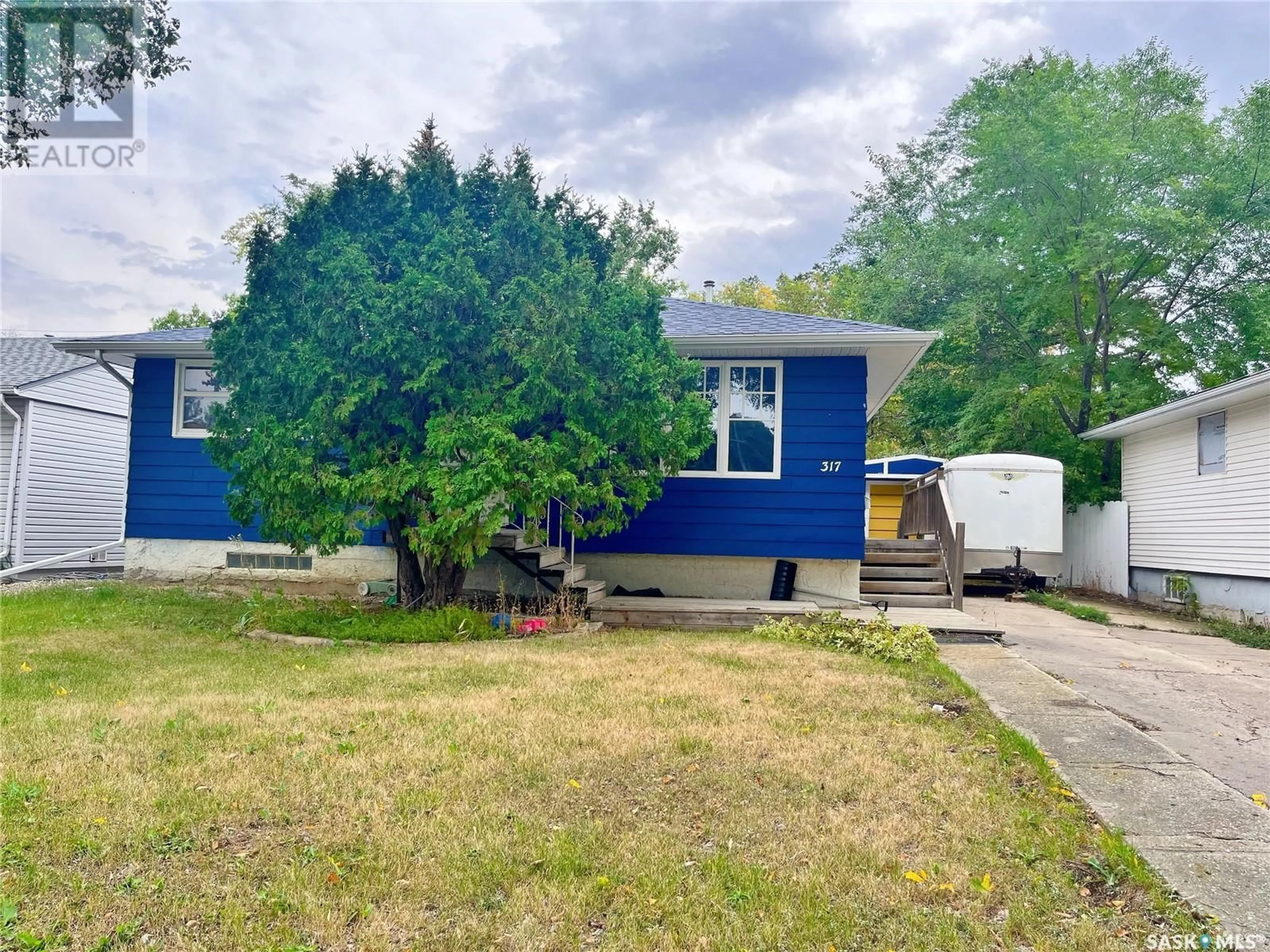 Frontside or backside of a home for 317 Cameron STREET, Regina Saskatchewan S4R3R6