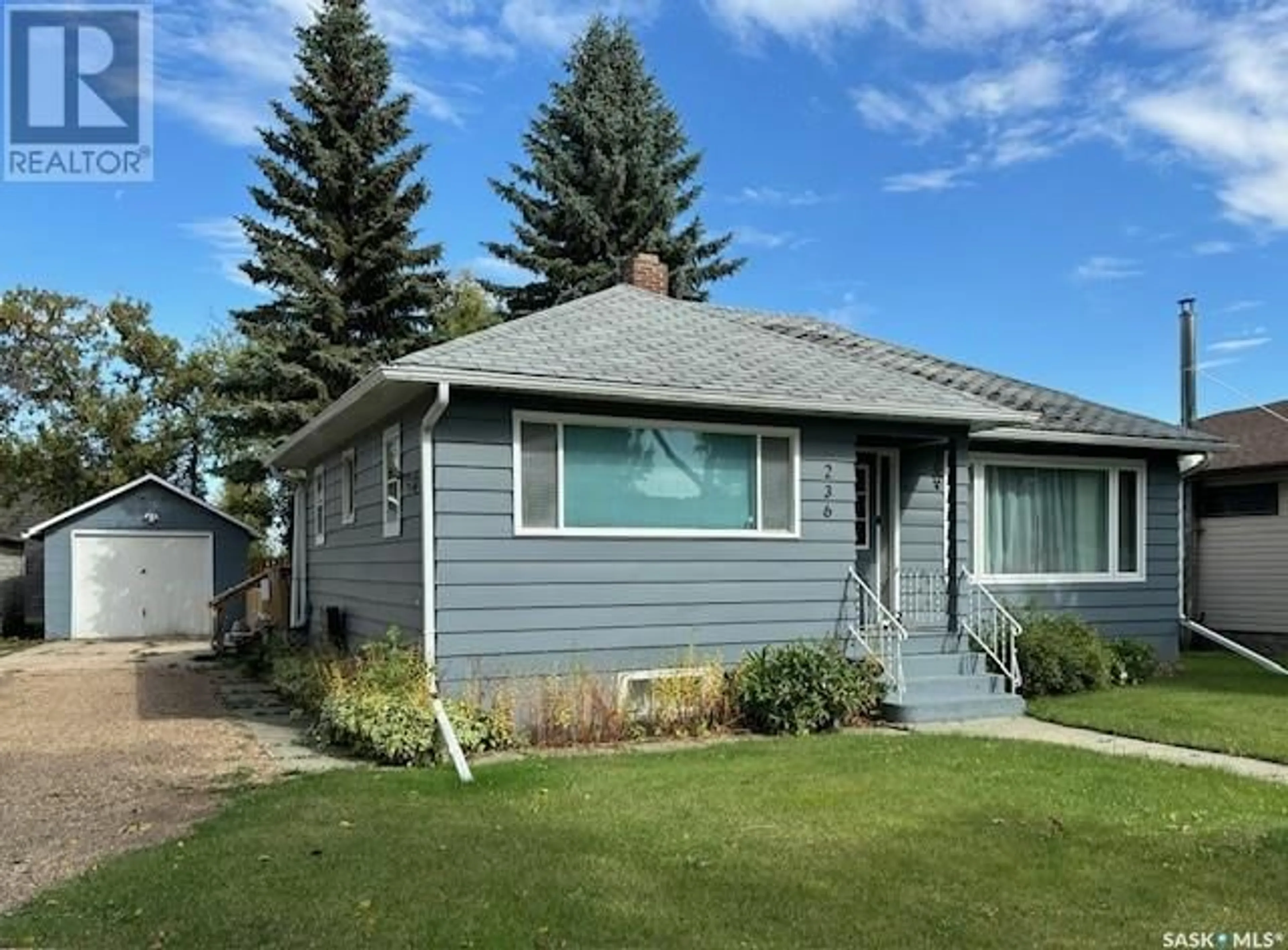 Frontside or backside of a home, cottage for 236 1st AVENUE E, Canora Saskatchewan S0A0L0