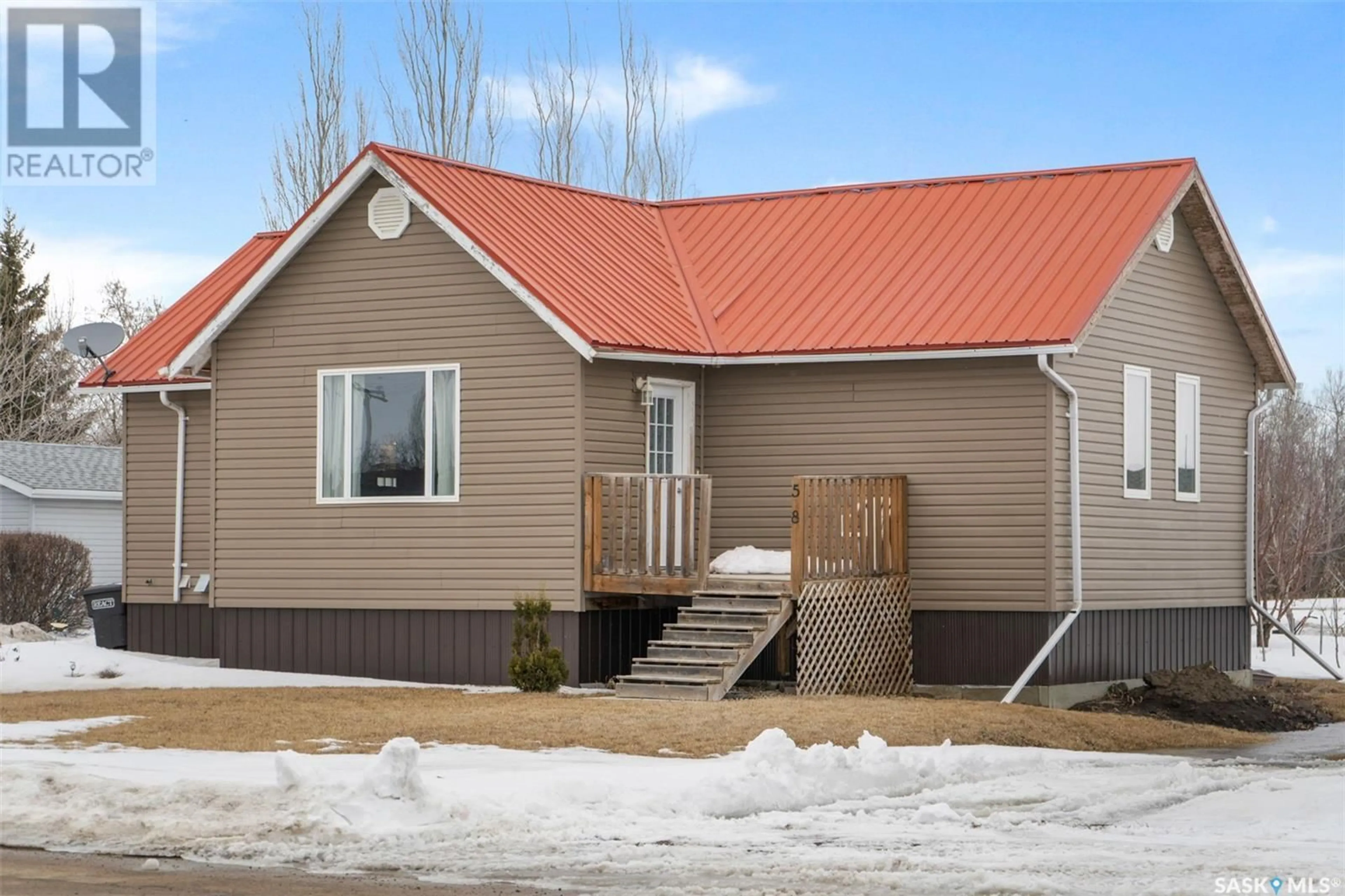 Frontside or backside of a home for 508 4th AVENUE E, Watrous Saskatchewan S0K4T0