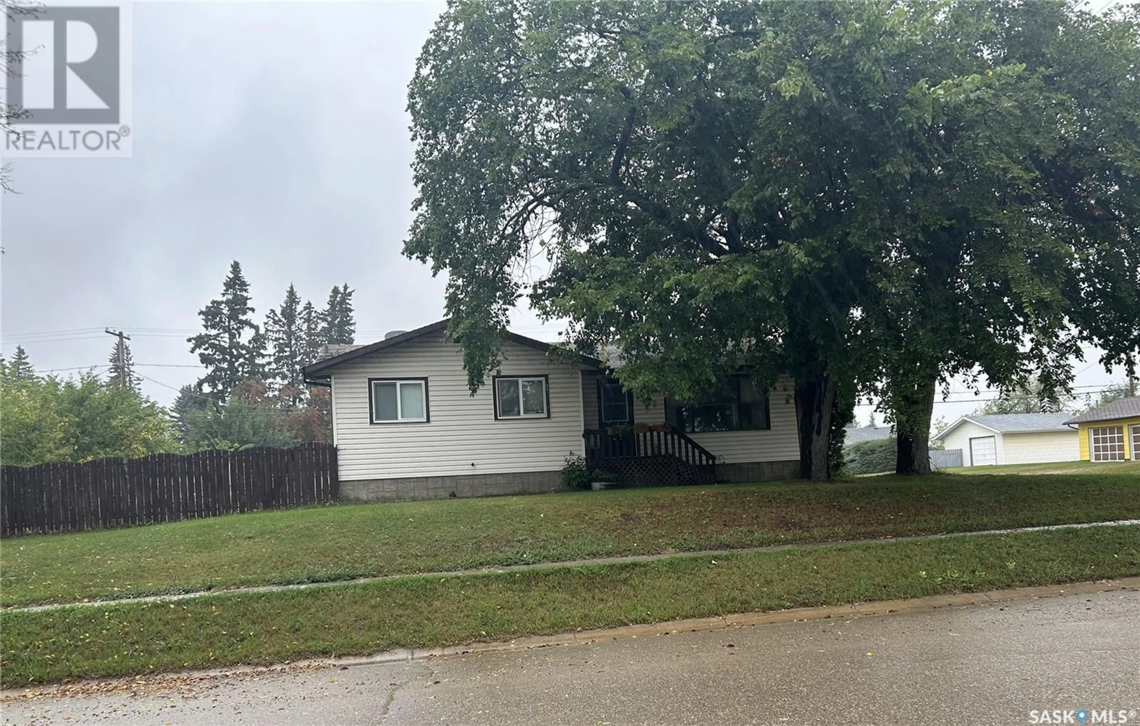 Frontside or backside of a home for 412 2nd AVENUE E, Shellbrook Saskatchewan S0J2E0