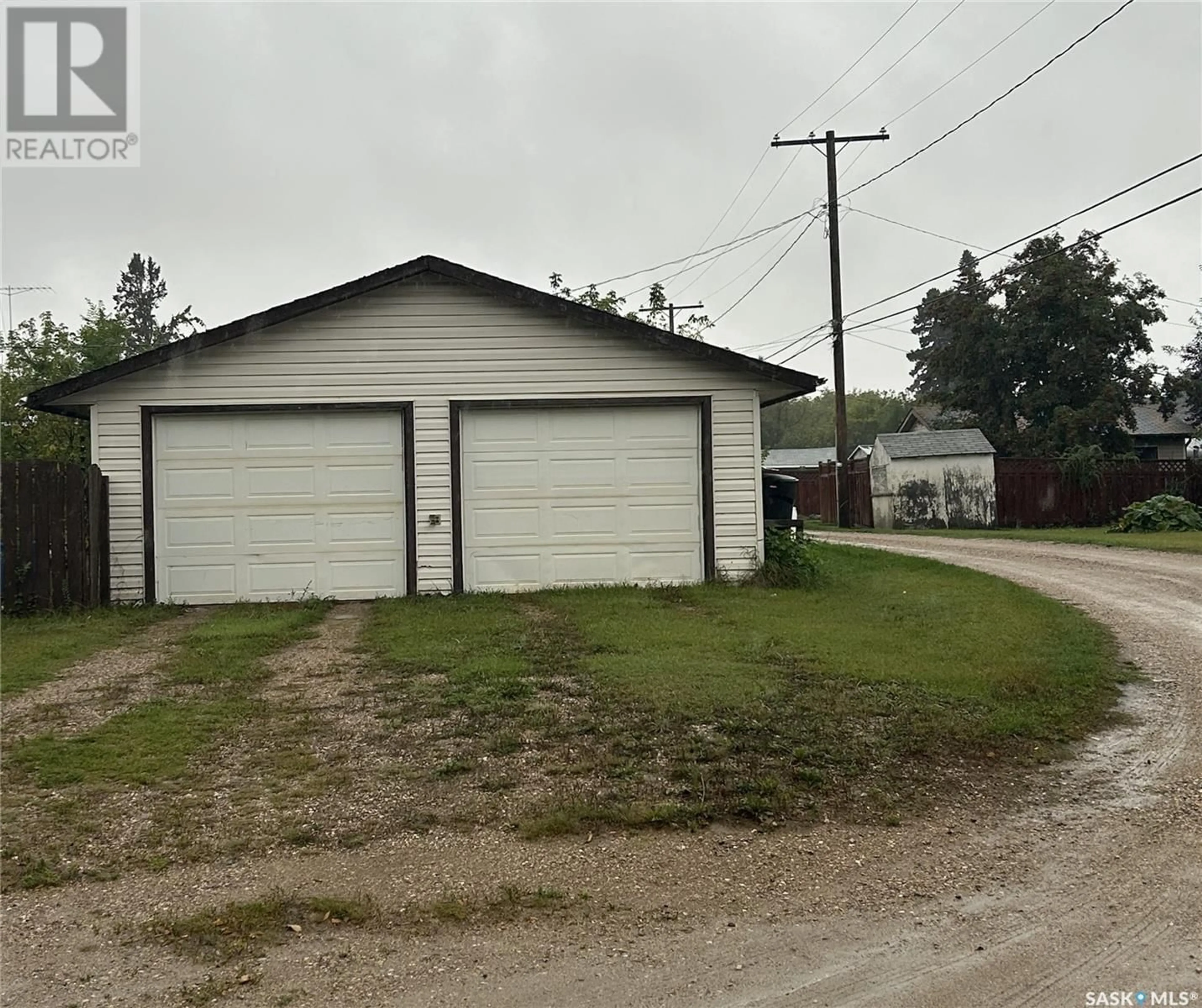 Shed for 412 2nd AVENUE E, Shellbrook Saskatchewan S0J2E0