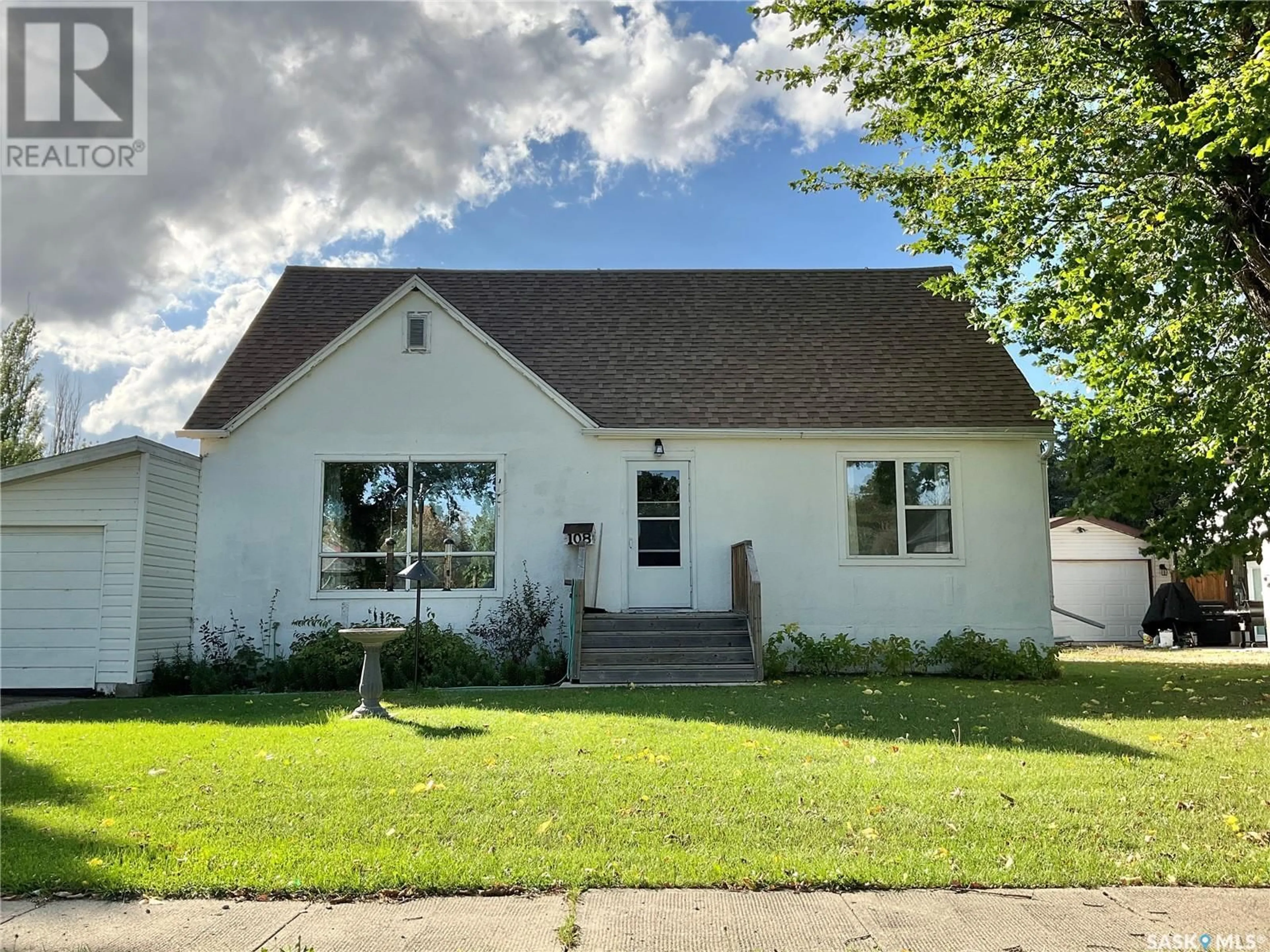 Frontside or backside of a home, cottage for 108 Gordon STREET, Wolseley Saskatchewan S0G5H0