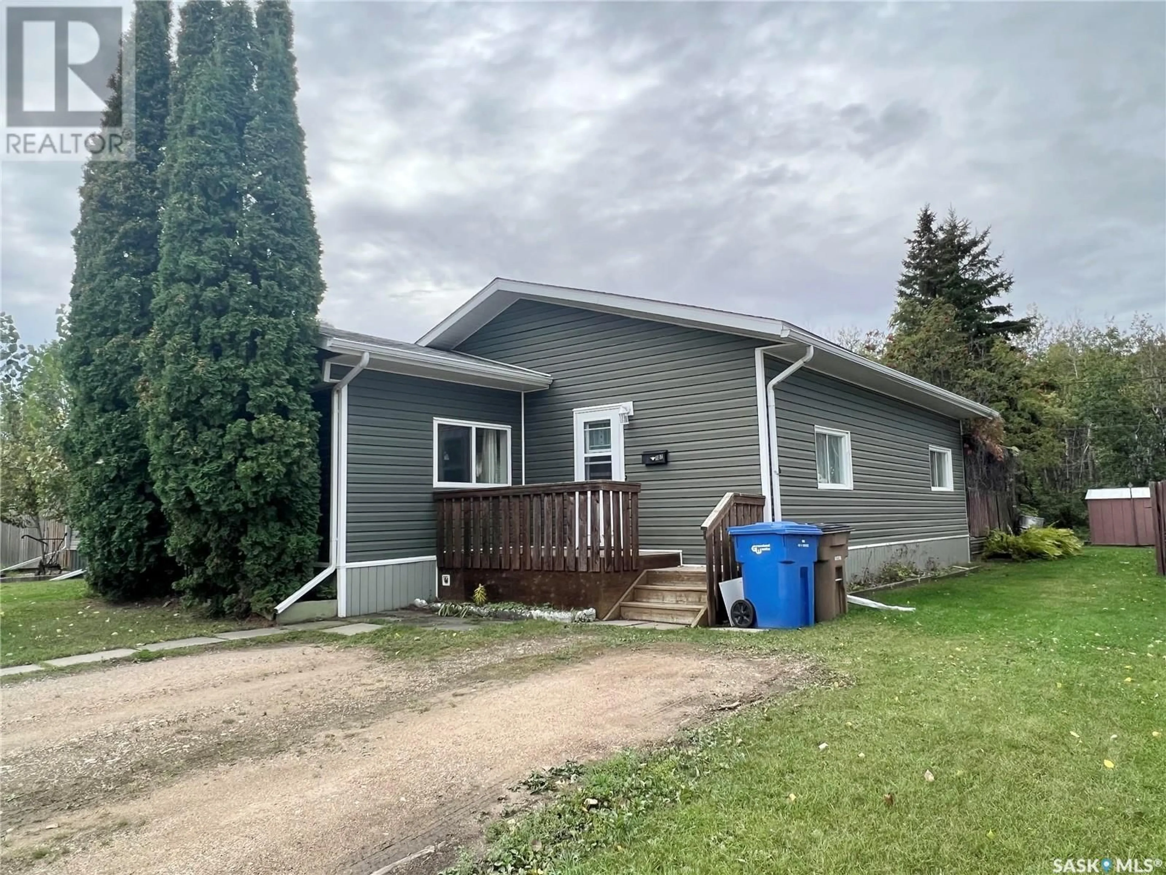 Frontside or backside of a home for 107 Fifth AVENUE, Melfort Saskatchewan S0E1A0