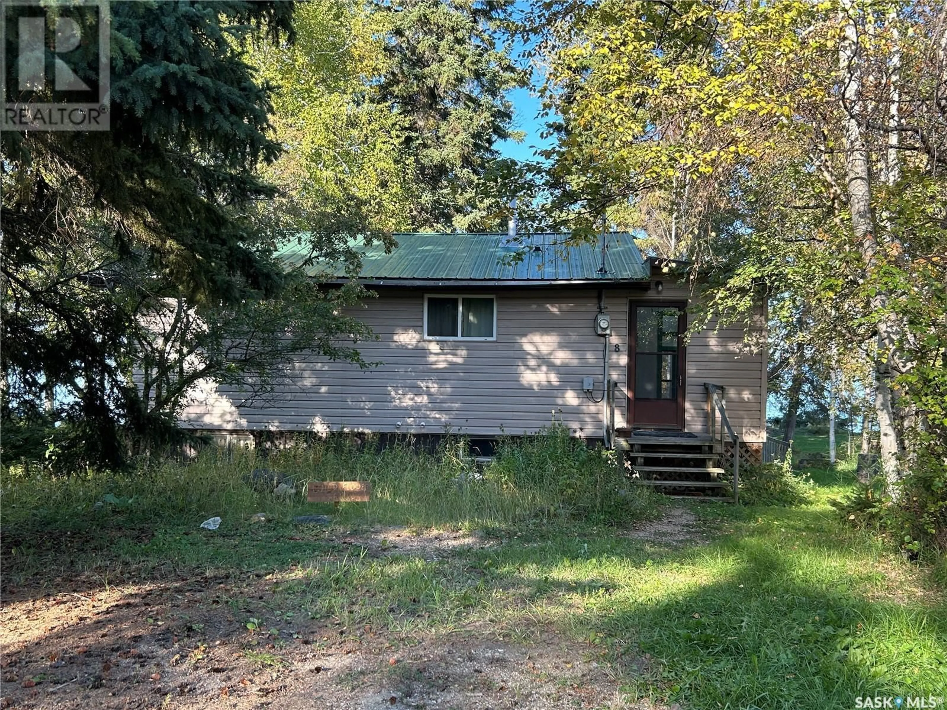 Cottage for 8 Beskal PLACE, Candle Lake Saskatchewan S0J3E0