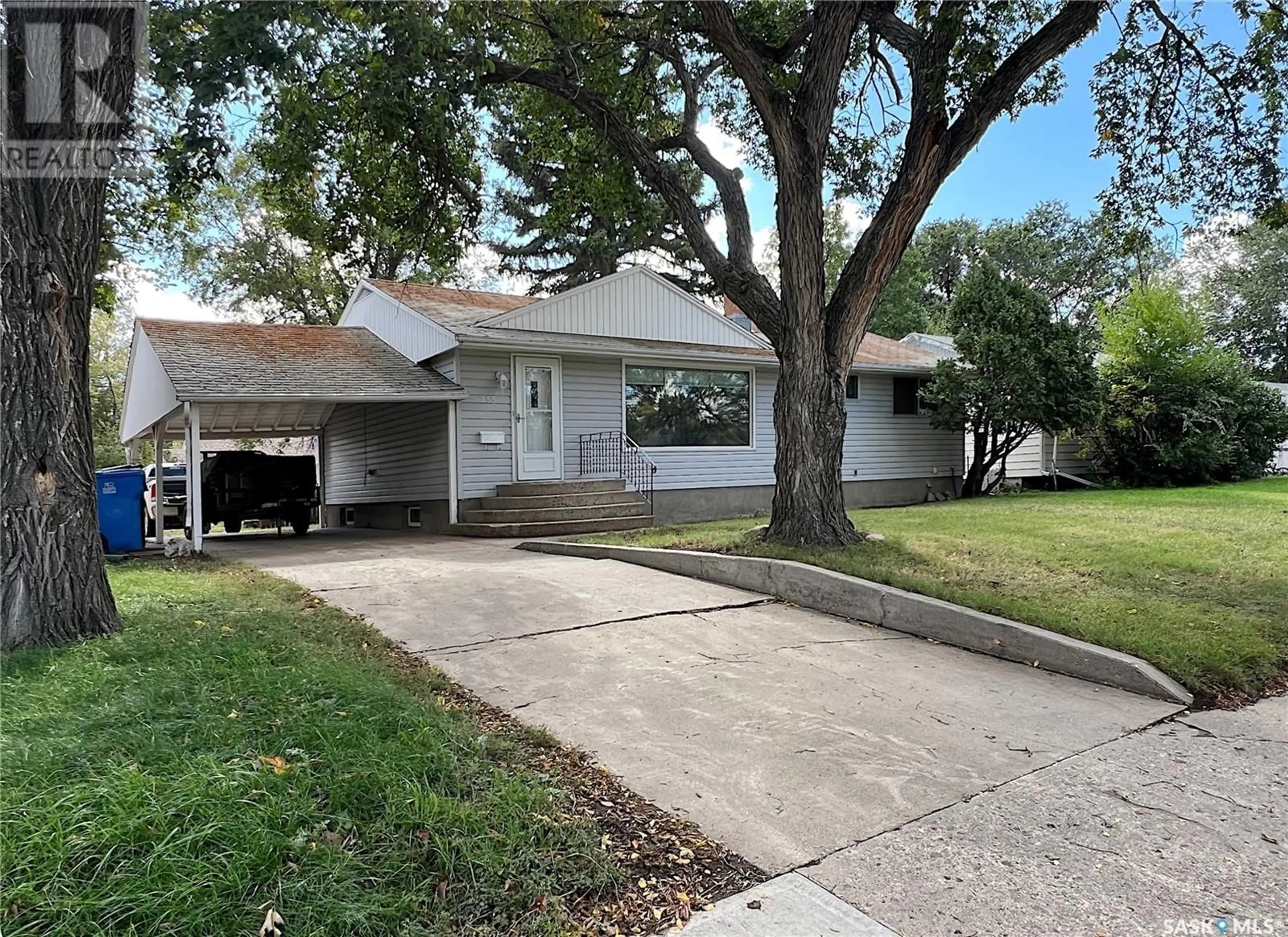 Frontside or backside of a home for 255 Duncan ROAD, Estevan Saskatchewan S4A0A5