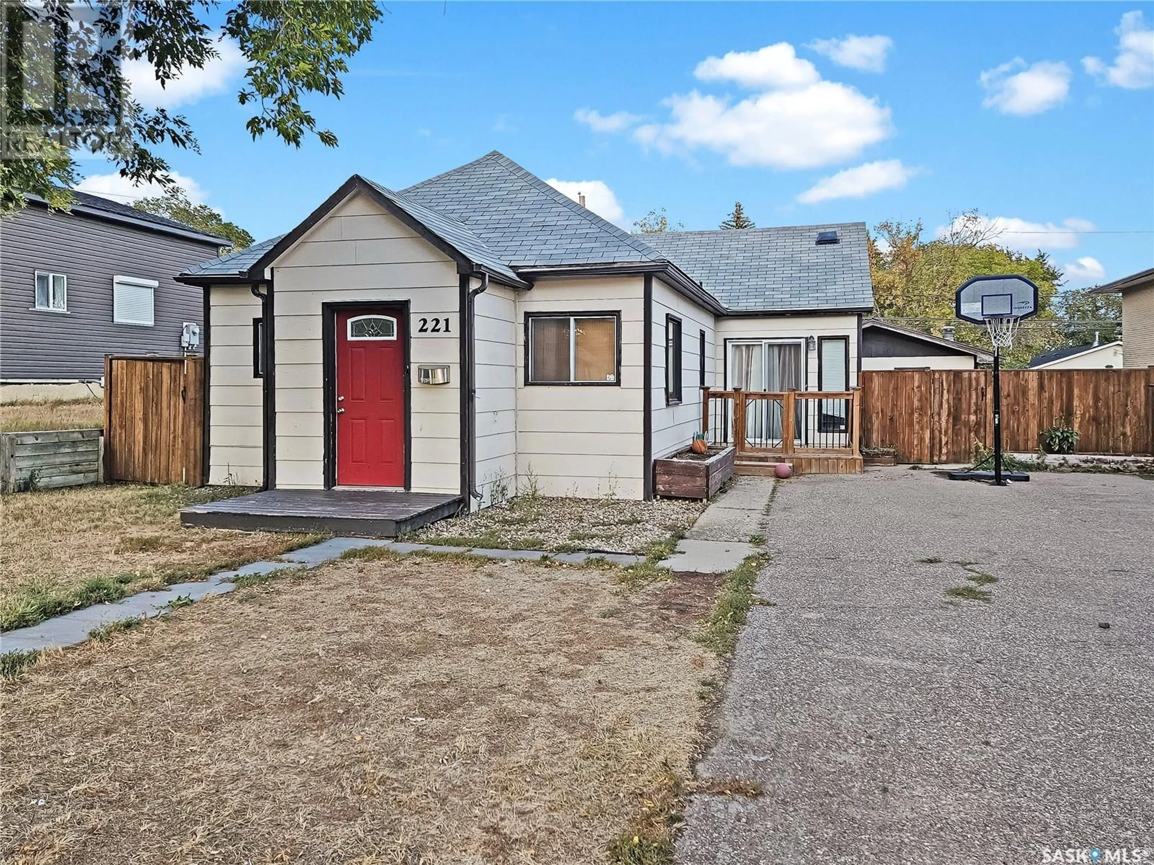 A pic from outside/outdoor area/front of a property/back of a property/a pic from drone, street for 221 7TH AVENUE, Swift Current Saskatchewan S9H0Y9