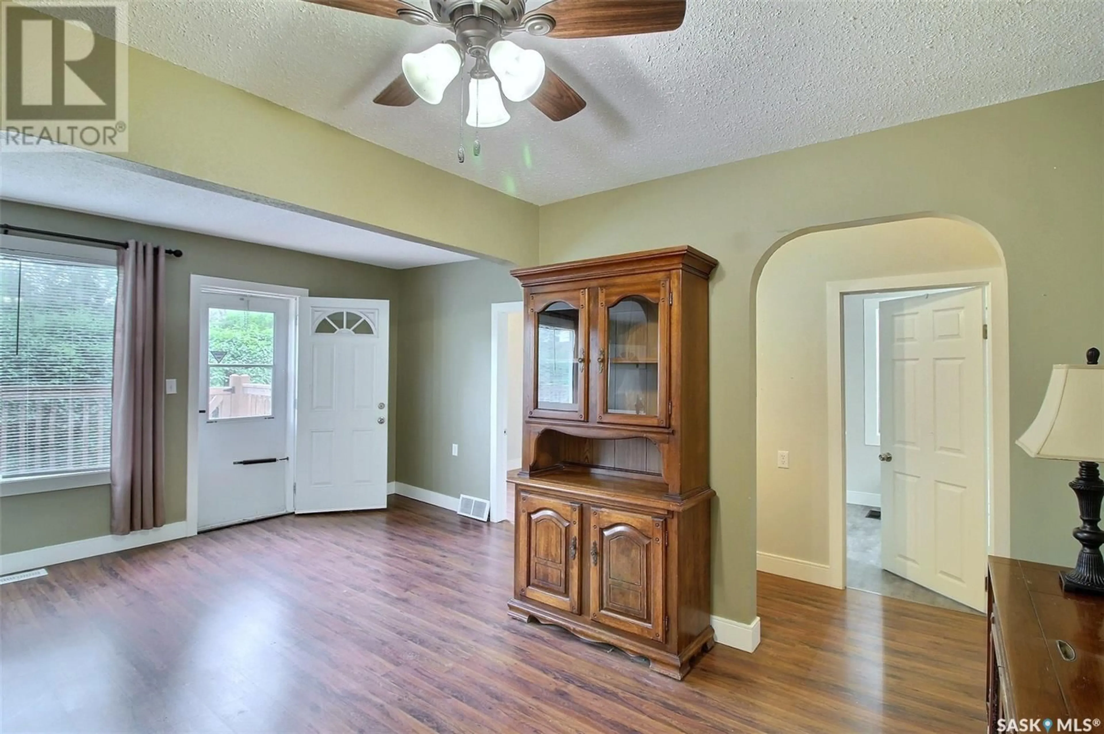 A pic of a room for 868 17TH STREET, Prince Albert Saskatchewan S6V3Y4