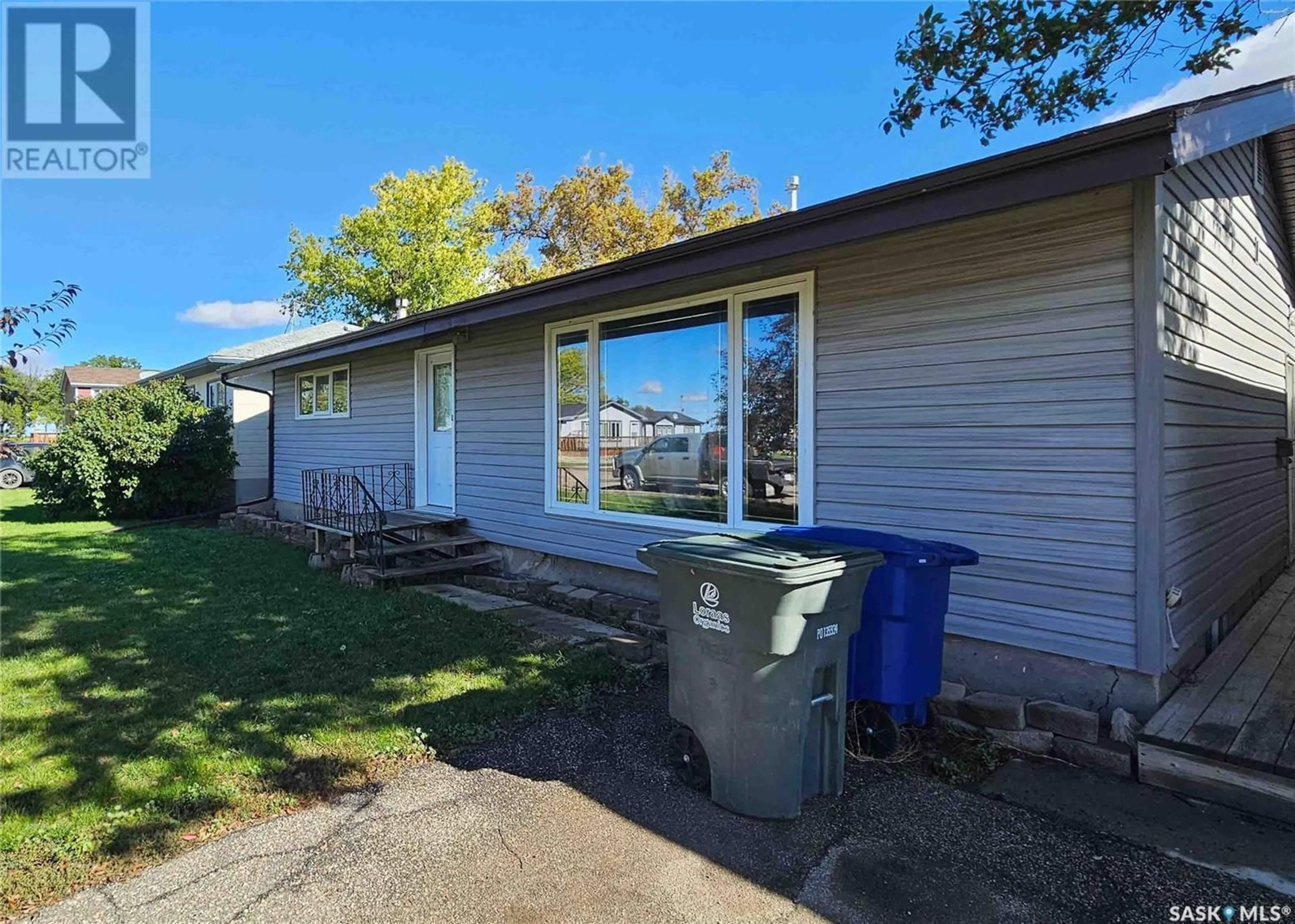 Frontside or backside of a home for 1116 MAIN STREET, Rosetown Saskatchewan S0L2V0