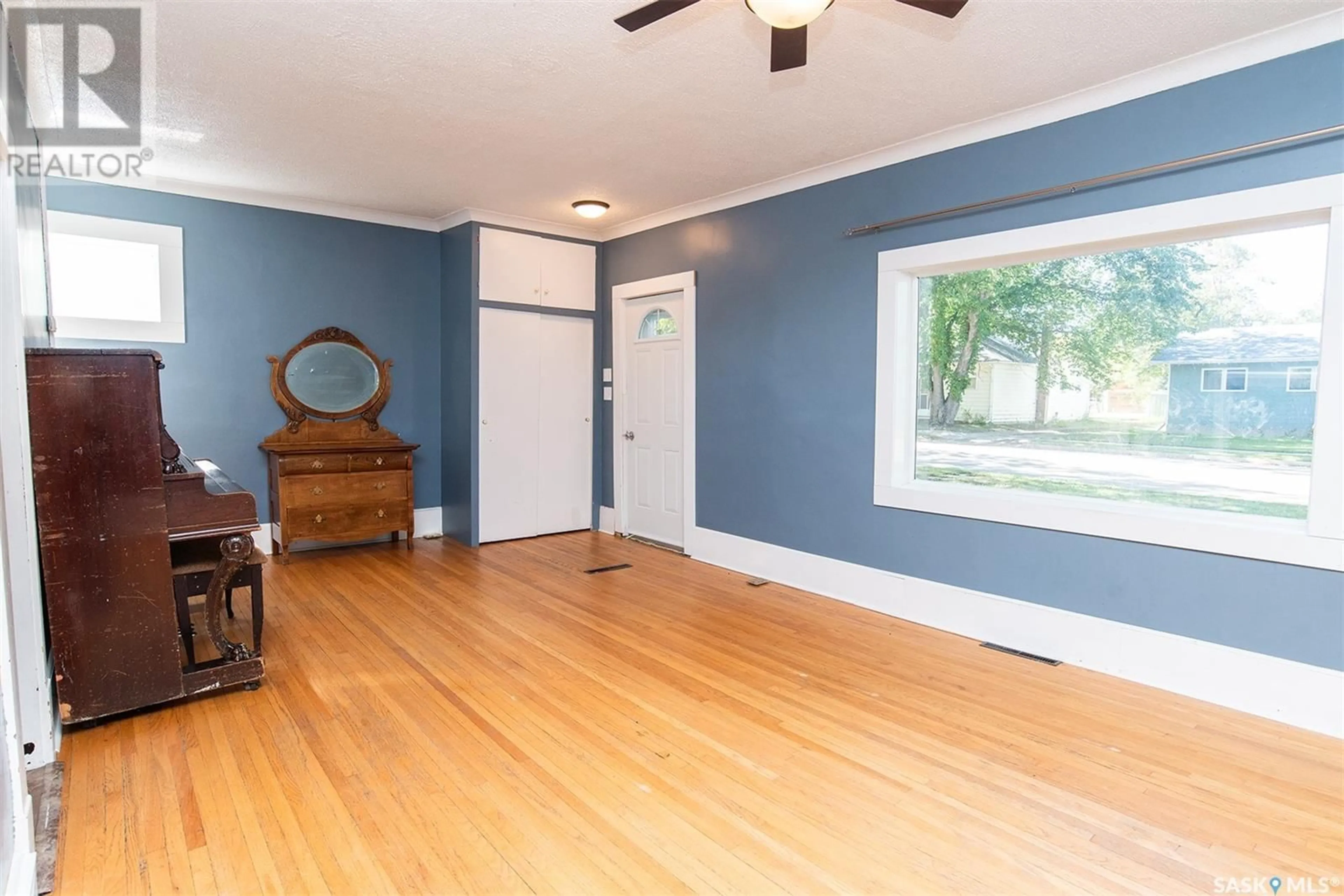 A pic of a room, wood floors for 308 2nd STREET E, Wynyard Saskatchewan S0A4T0