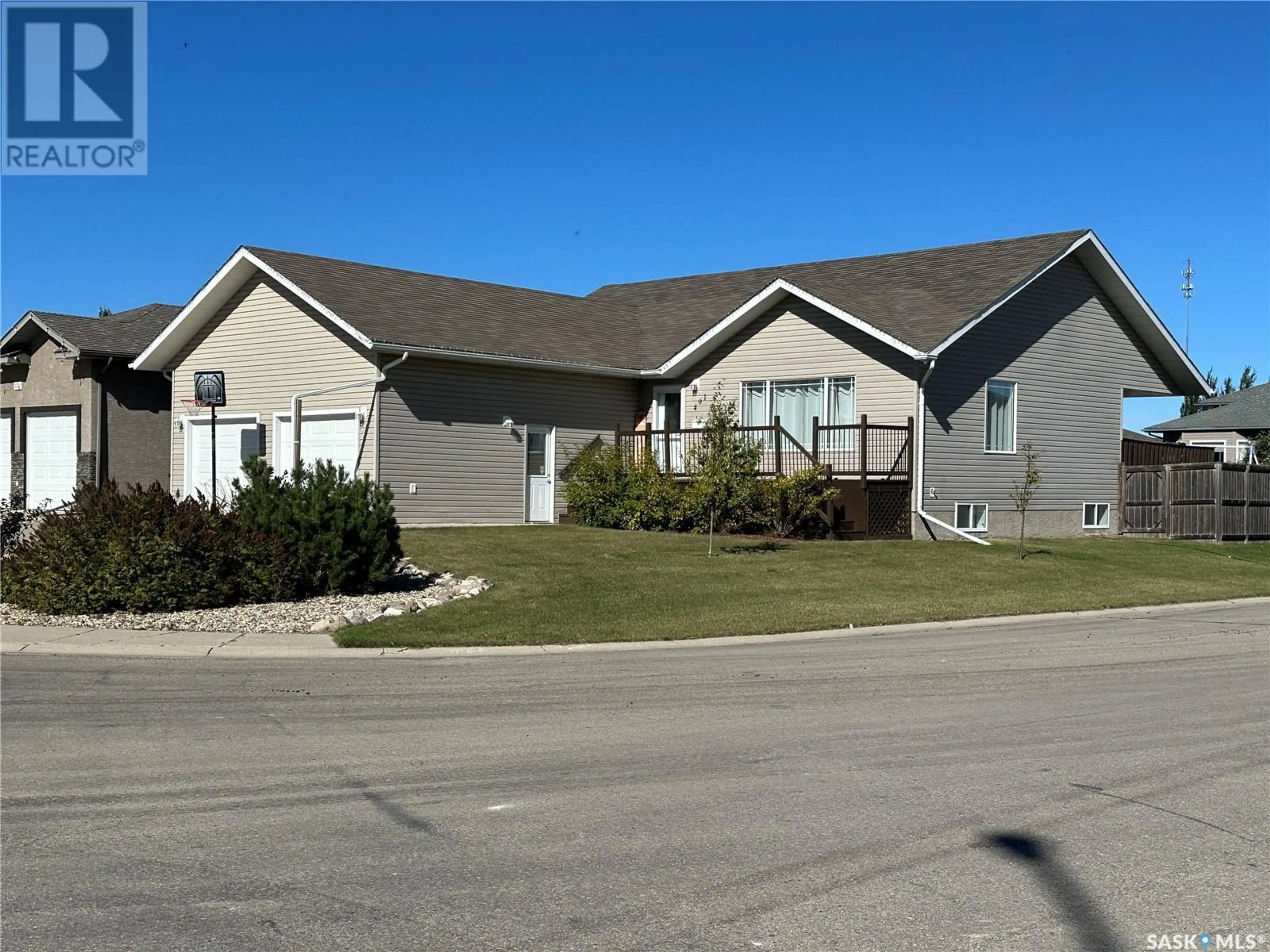 Frontside or backside of a home for 491 14th AVENUE, Humboldt Saskatchewan S0K2A0