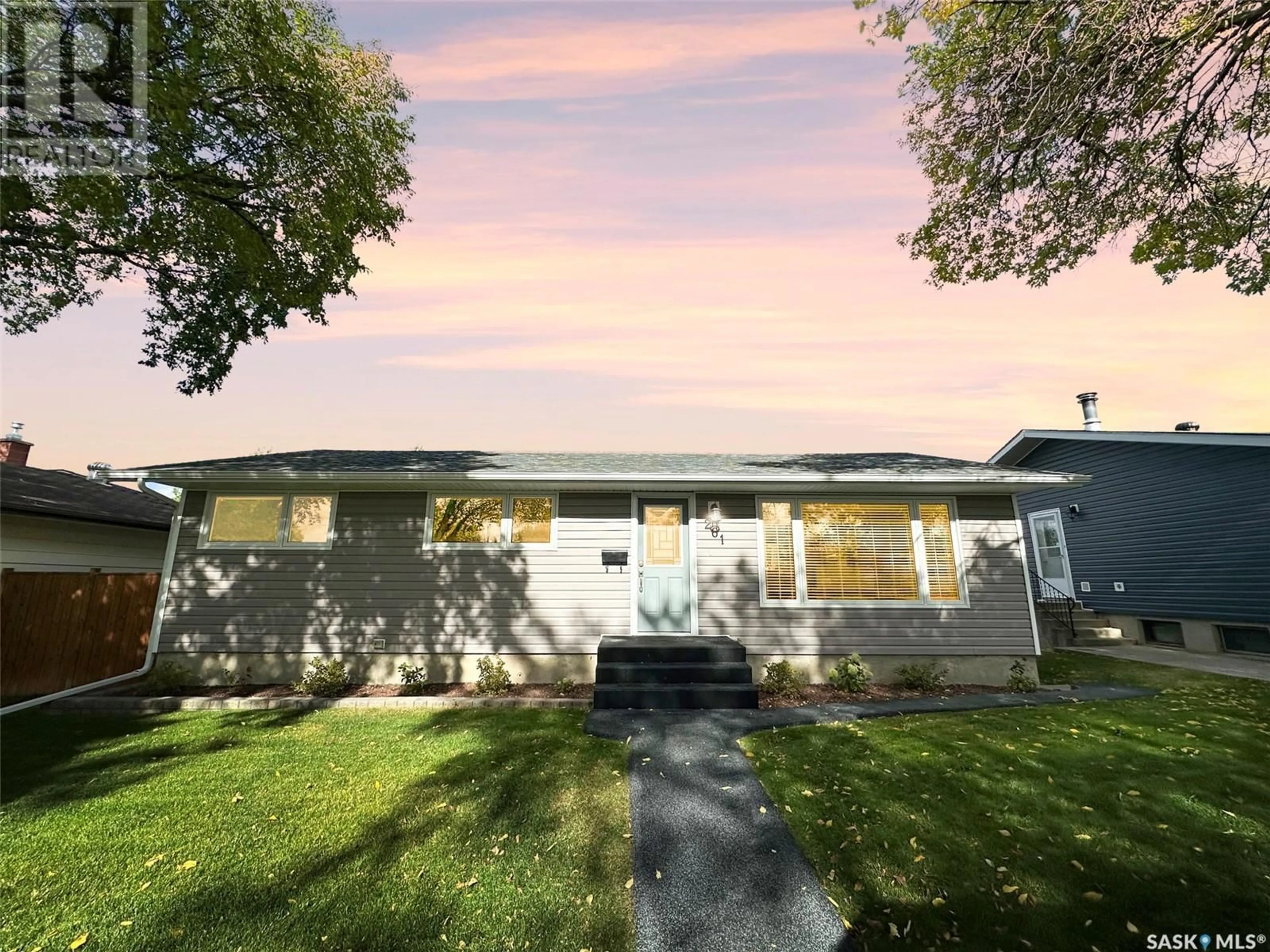 Frontside or backside of a home for 261 Conlin DRIVE, Swift Current Saskatchewan S9H3A9