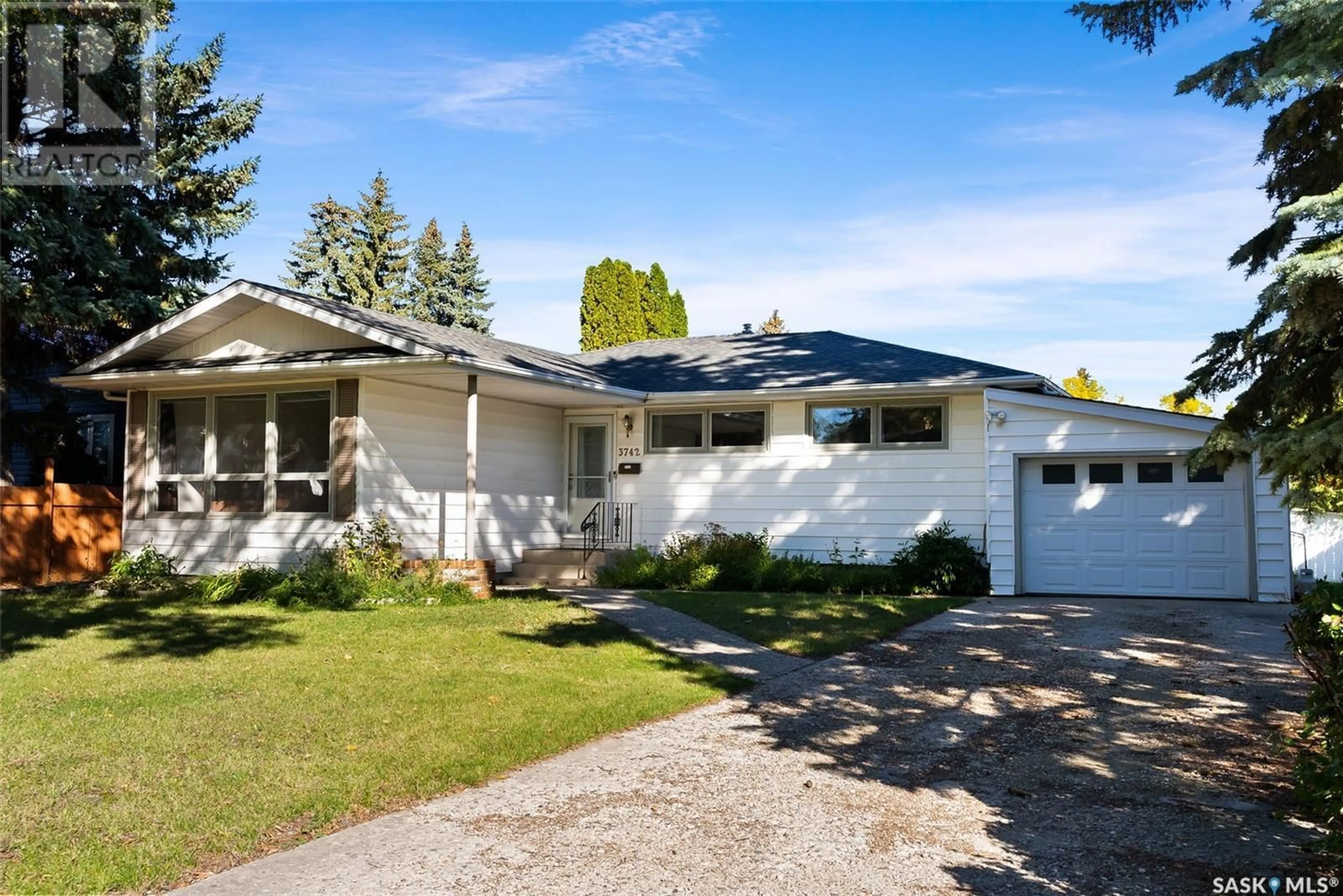 Frontside or backside of a home for 3742 28th AVENUE, Regina Saskatchewan S4S2N6