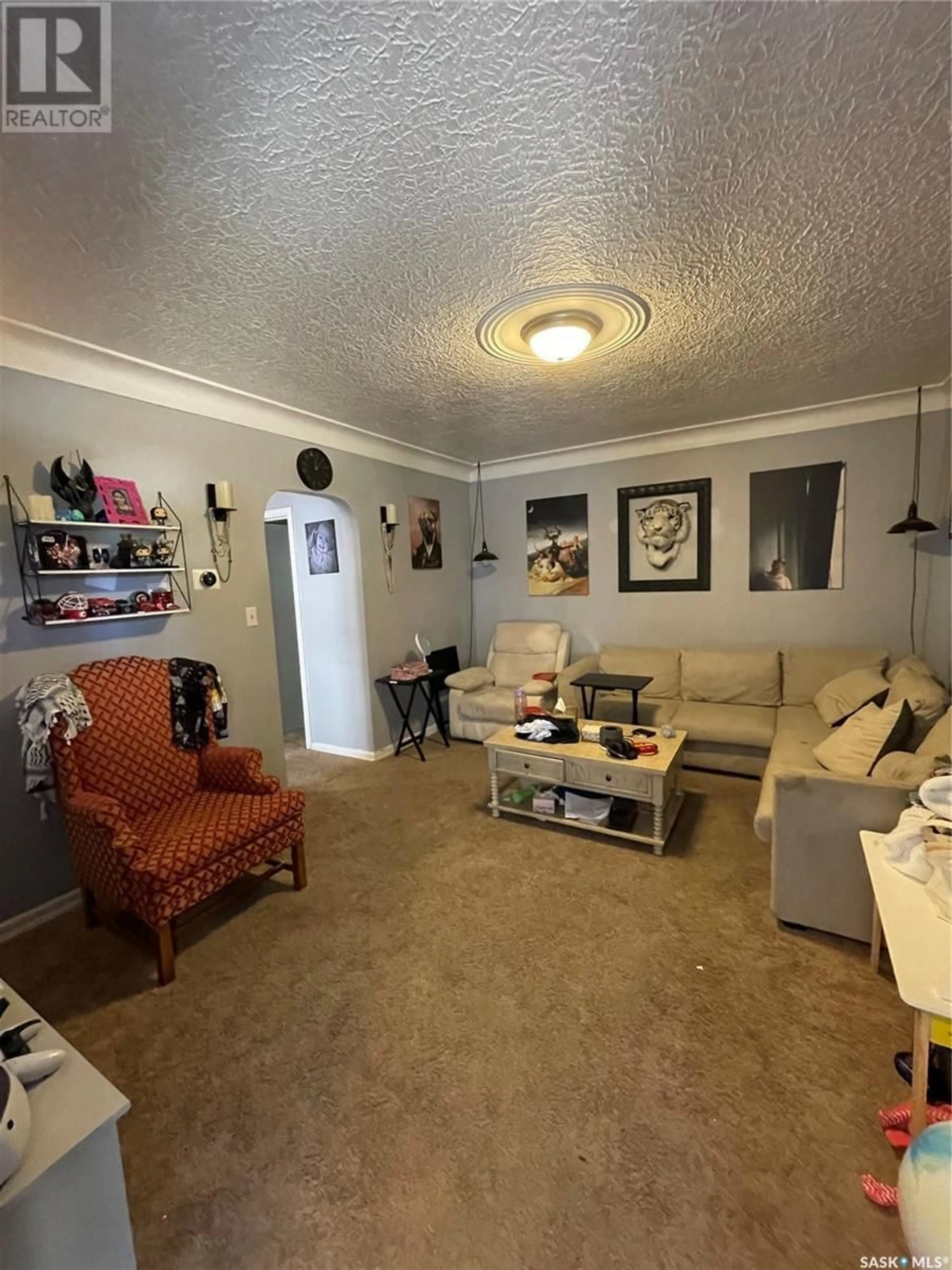 A pic of a room, carpet floors for 340 U AVENUE S, Saskatoon Saskatchewan S7M3C2