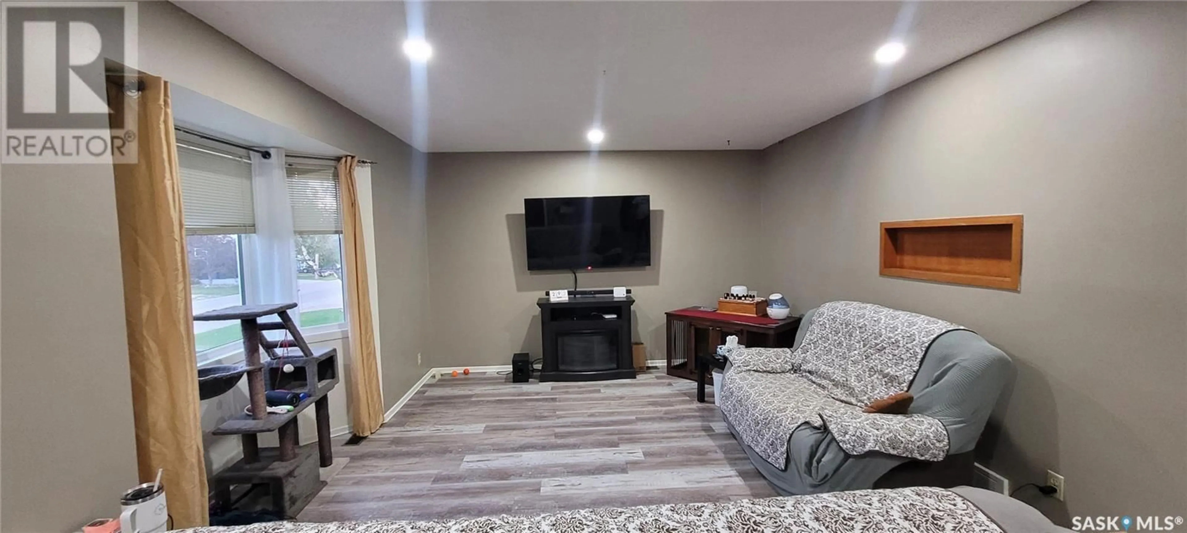 Unknown for 214 CENTRE AVENUE, Meadow Lake Saskatchewan S9X1H2