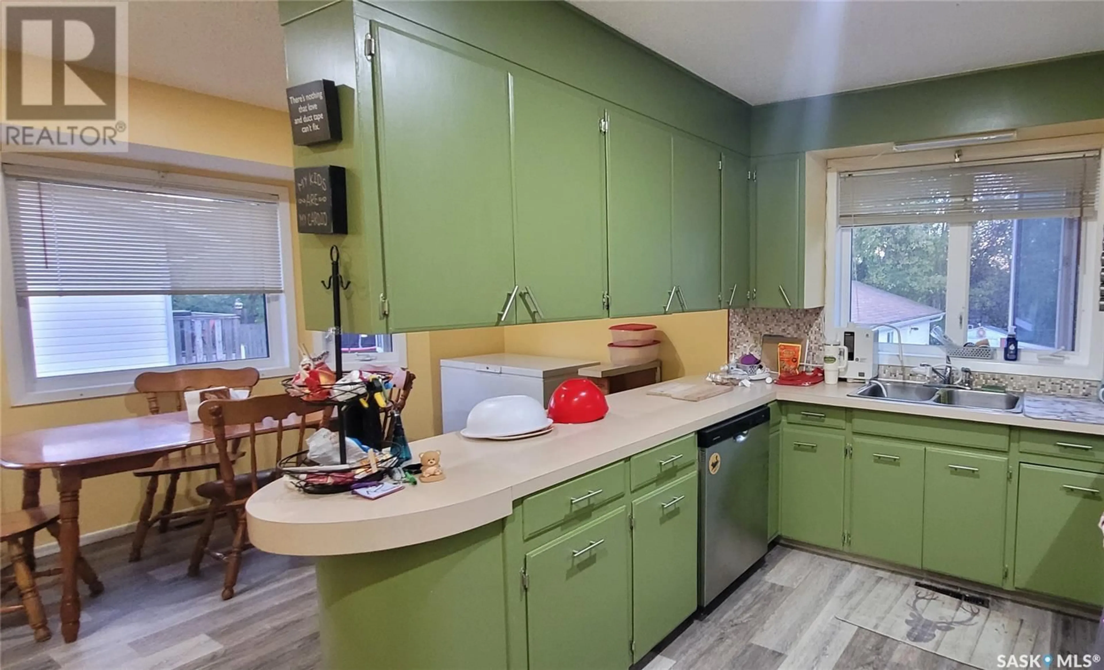 Standard kitchen, unknown for 214 CENTRE AVENUE, Meadow Lake Saskatchewan S9X1H2