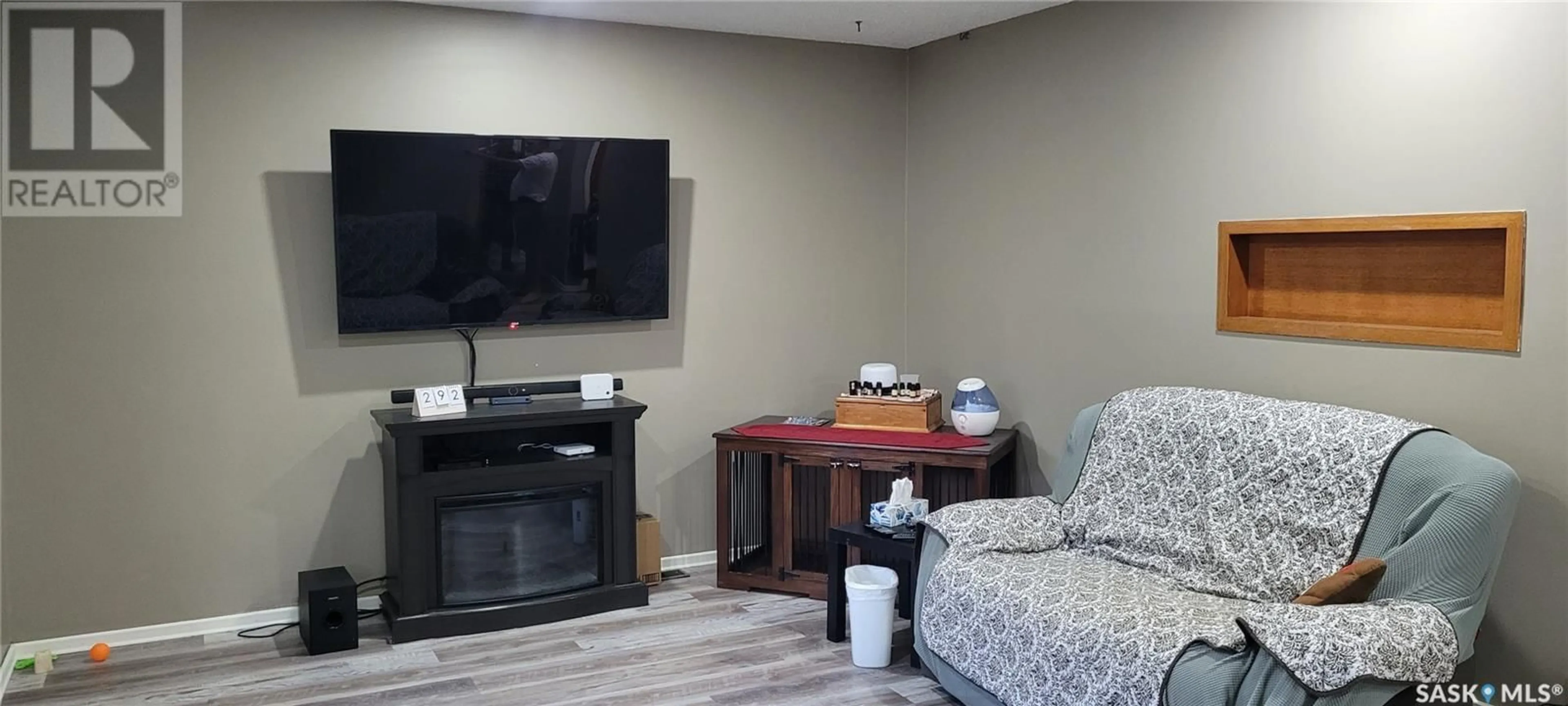 Media room for 214 Centre AVENUE, Meadow Lake Saskatchewan S9X1H2