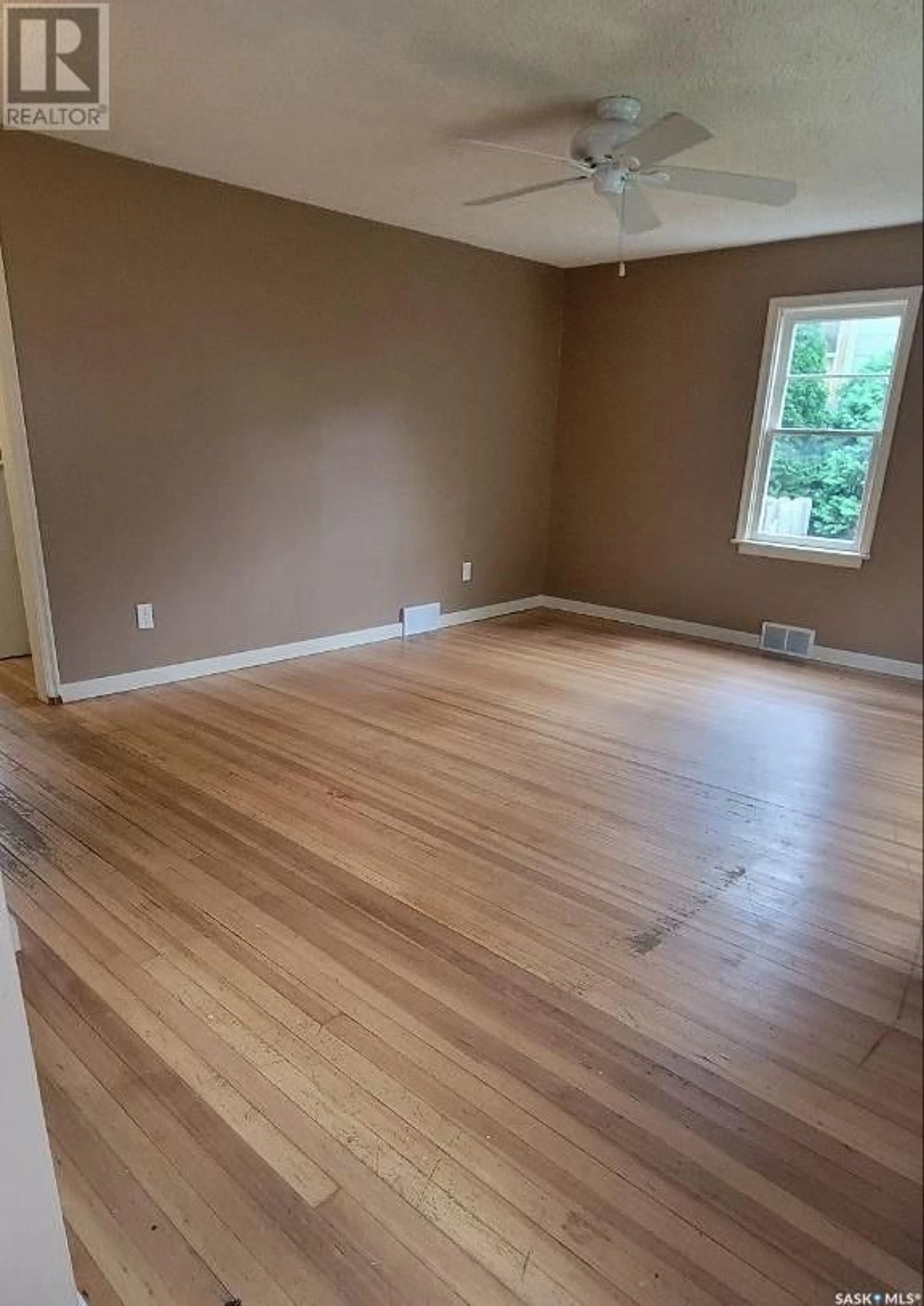 A pic of a room, wood floors for 129 110th STREET W, Saskatoon Saskatchewan S7N1S1