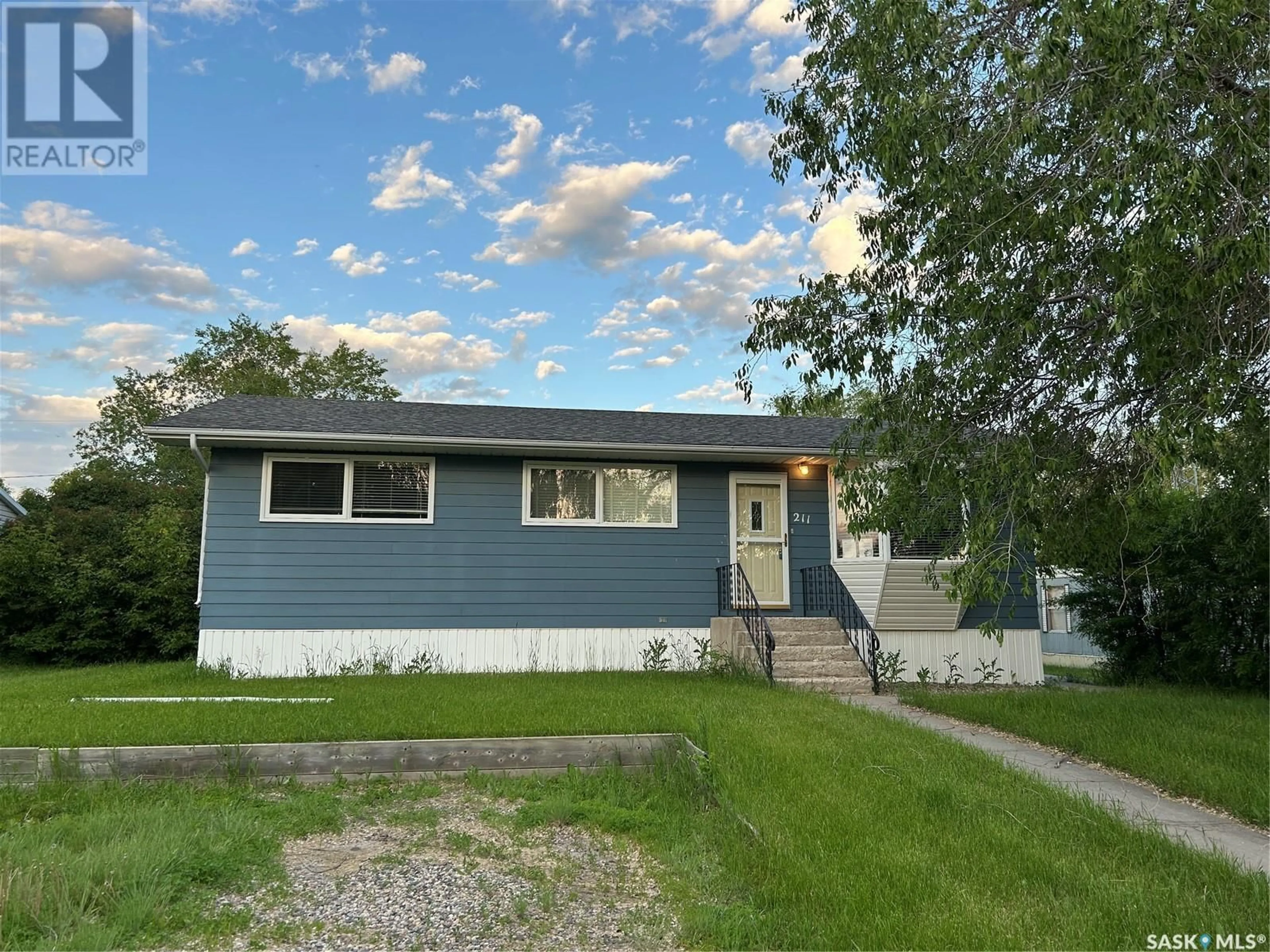 Frontside or backside of a home for 211 First STREET W, Carnduff Saskatchewan S0C0S0