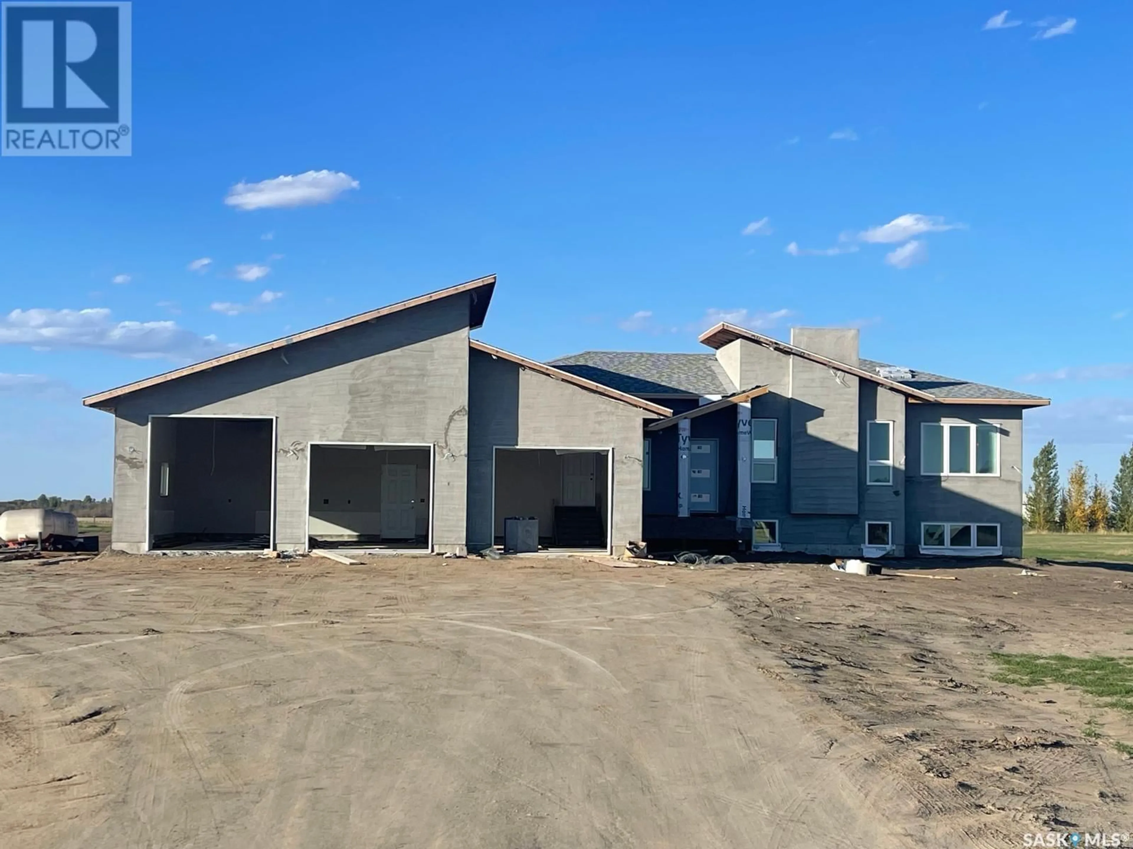 Frontside or backside of a home, the front or back of building for 107 Rider PLACE, Dundurn Rm No. 314 Saskatchewan S7C0B6