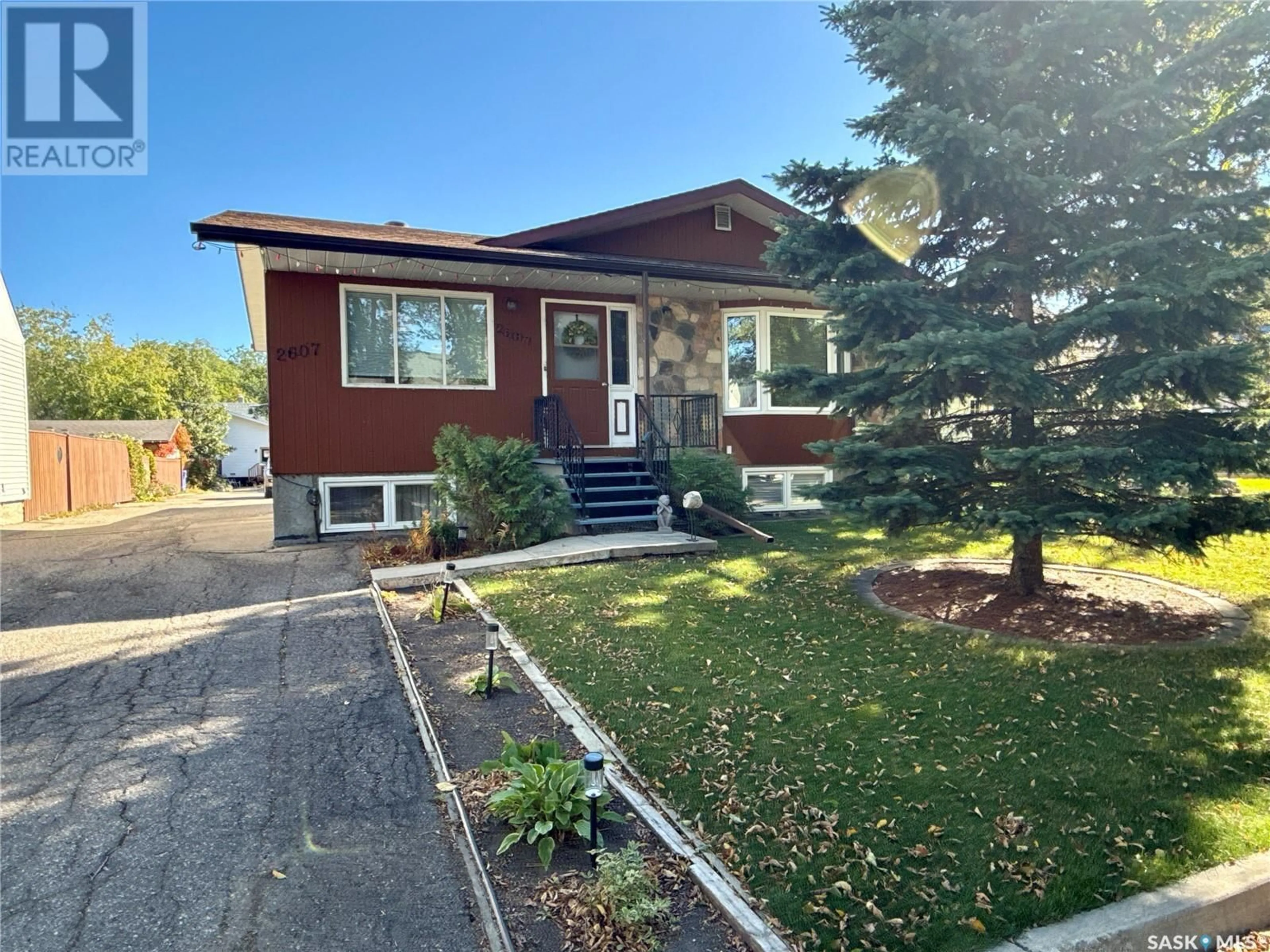 Frontside or backside of a home for 2607 ELLIOT DRIVE, Regina Saskatchewan S4N3H8