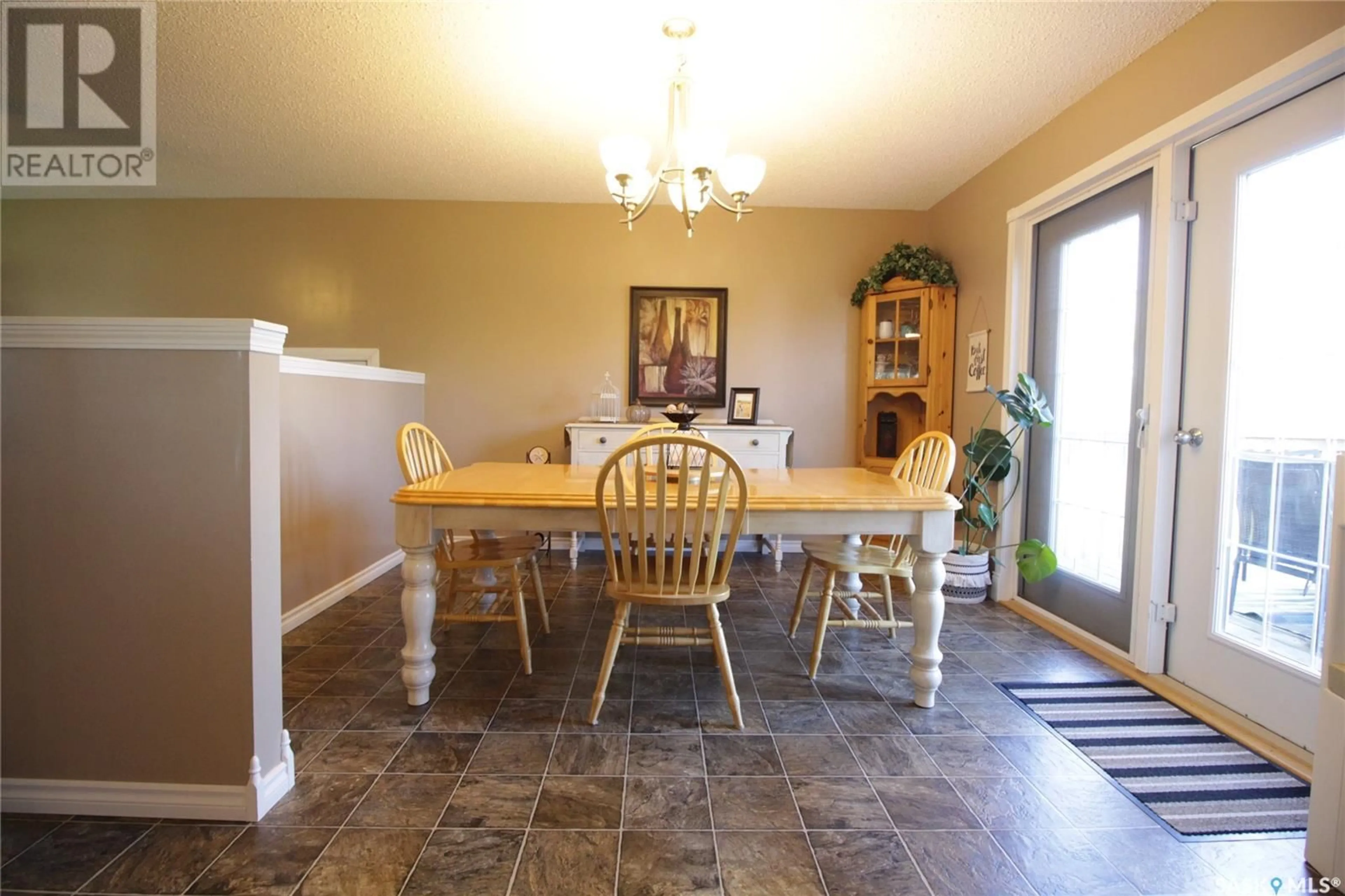 Dining room, ceramic/tile floor for 212 QU'APPELLE STREET, Welwyn Saskatchewan S0A4L0