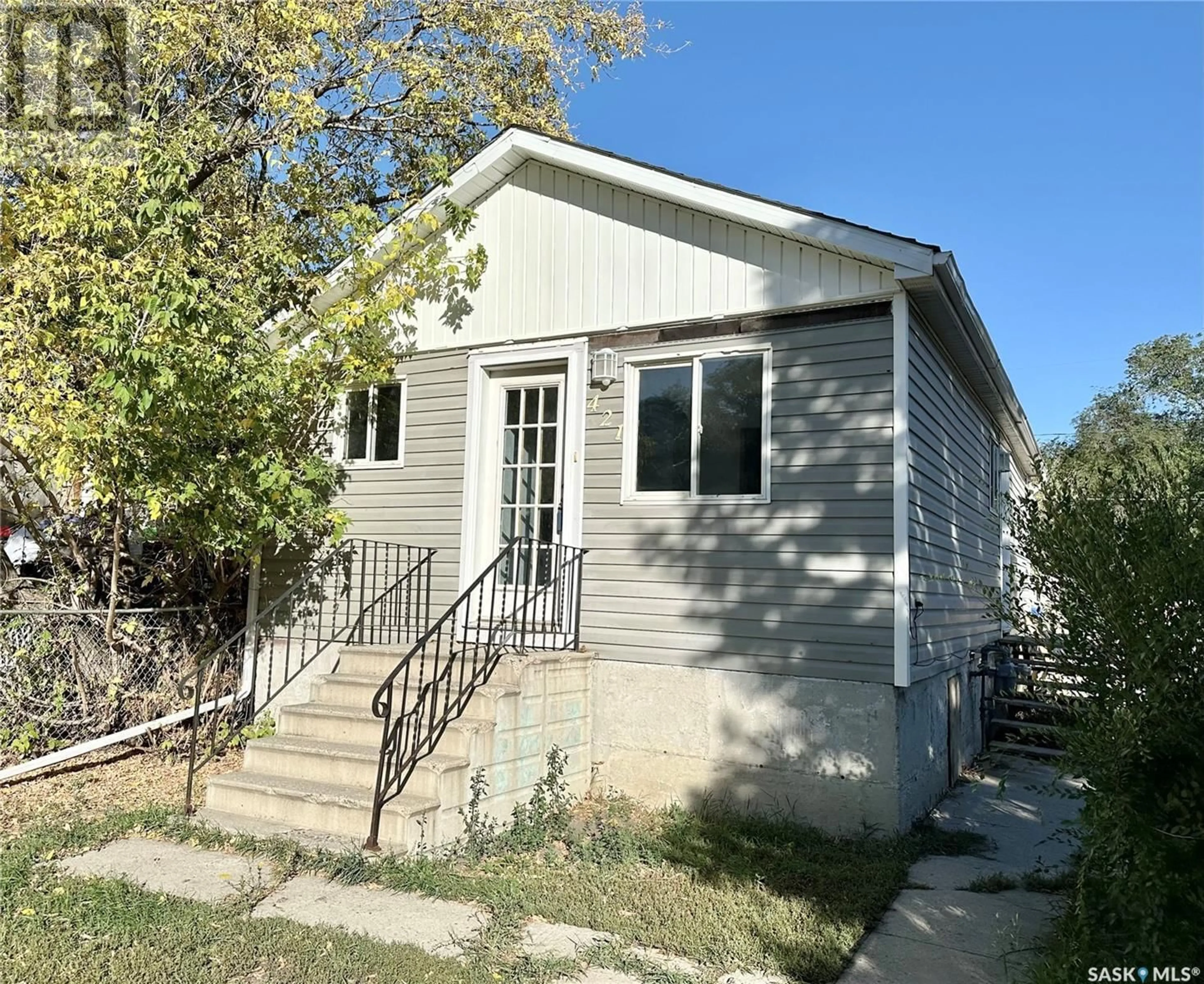 A pic from exterior of the house or condo, the street view for 421 Alexandra STREET, Regina Saskatchewan S4R4W6