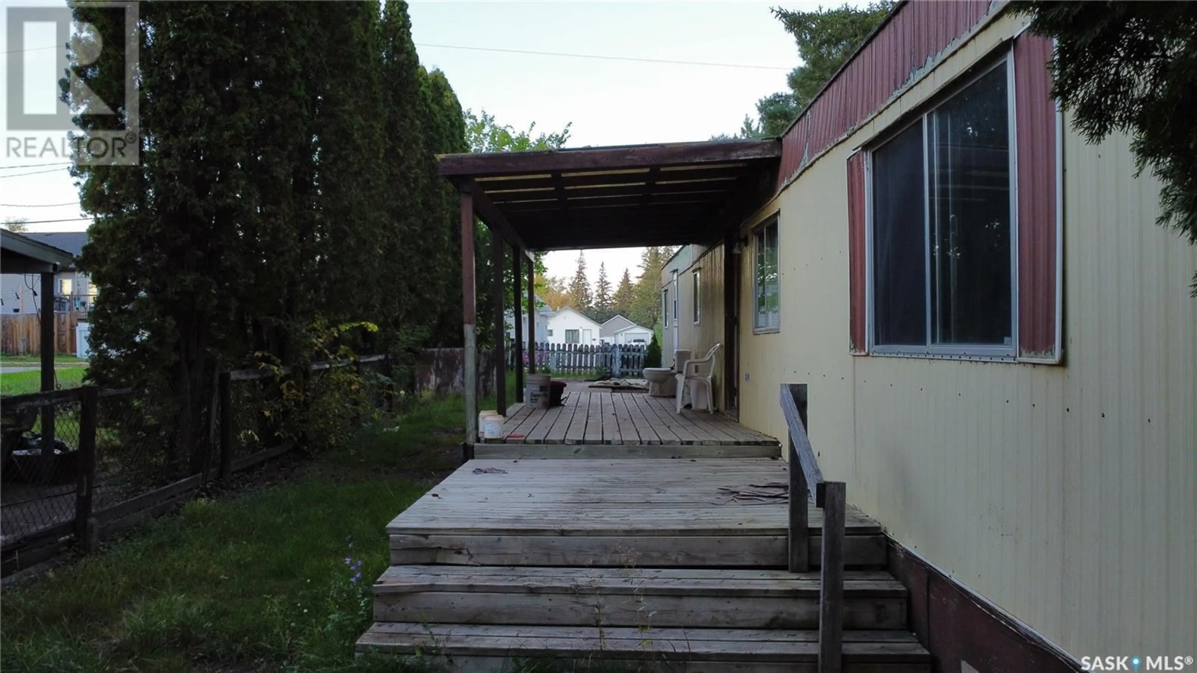 Patio for 209 5th STREET, Hague Saskatchewan S0K1X0