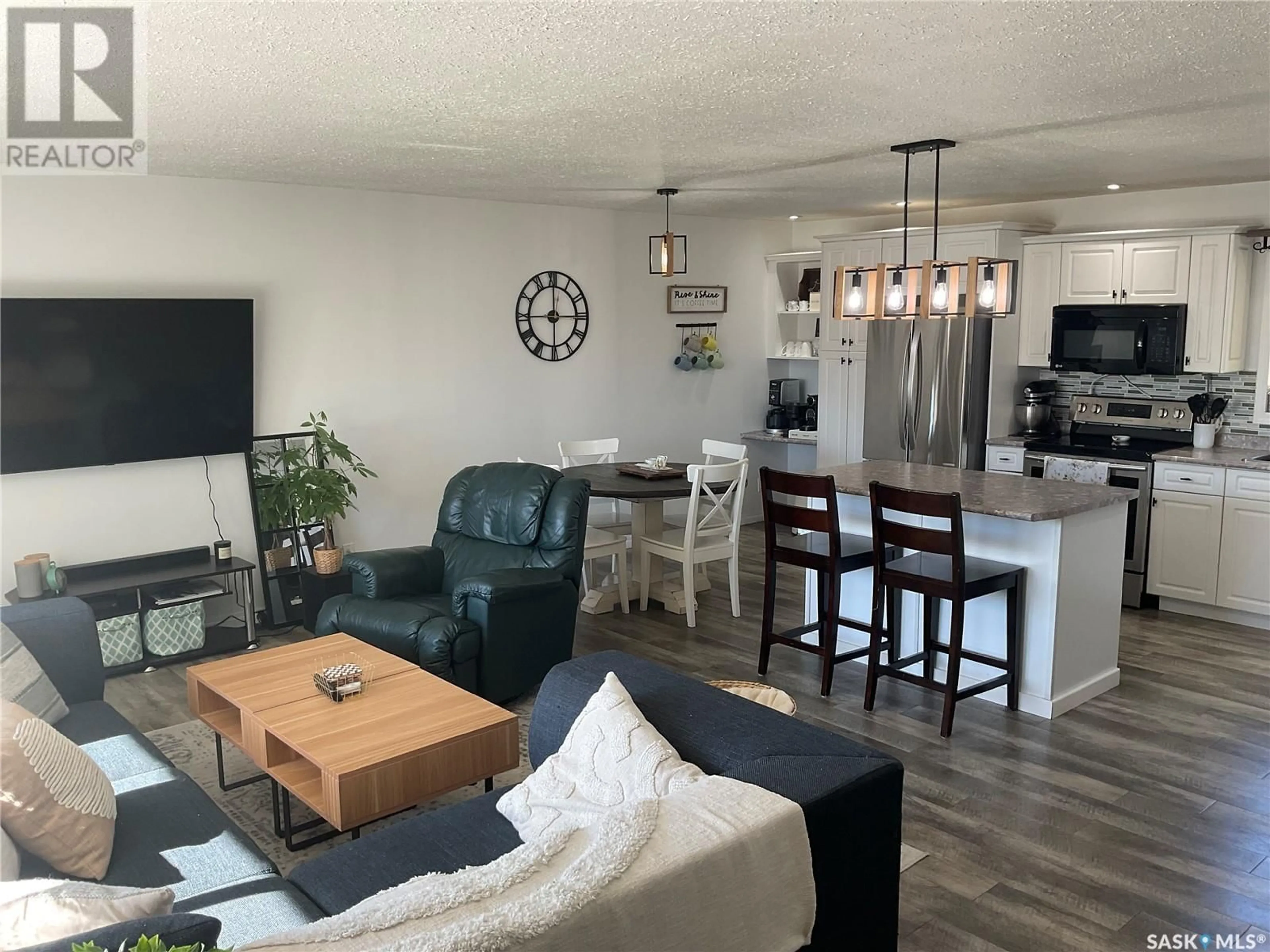 Living room for 212 7th STREET S, Wakaw Saskatchewan S0K4P0