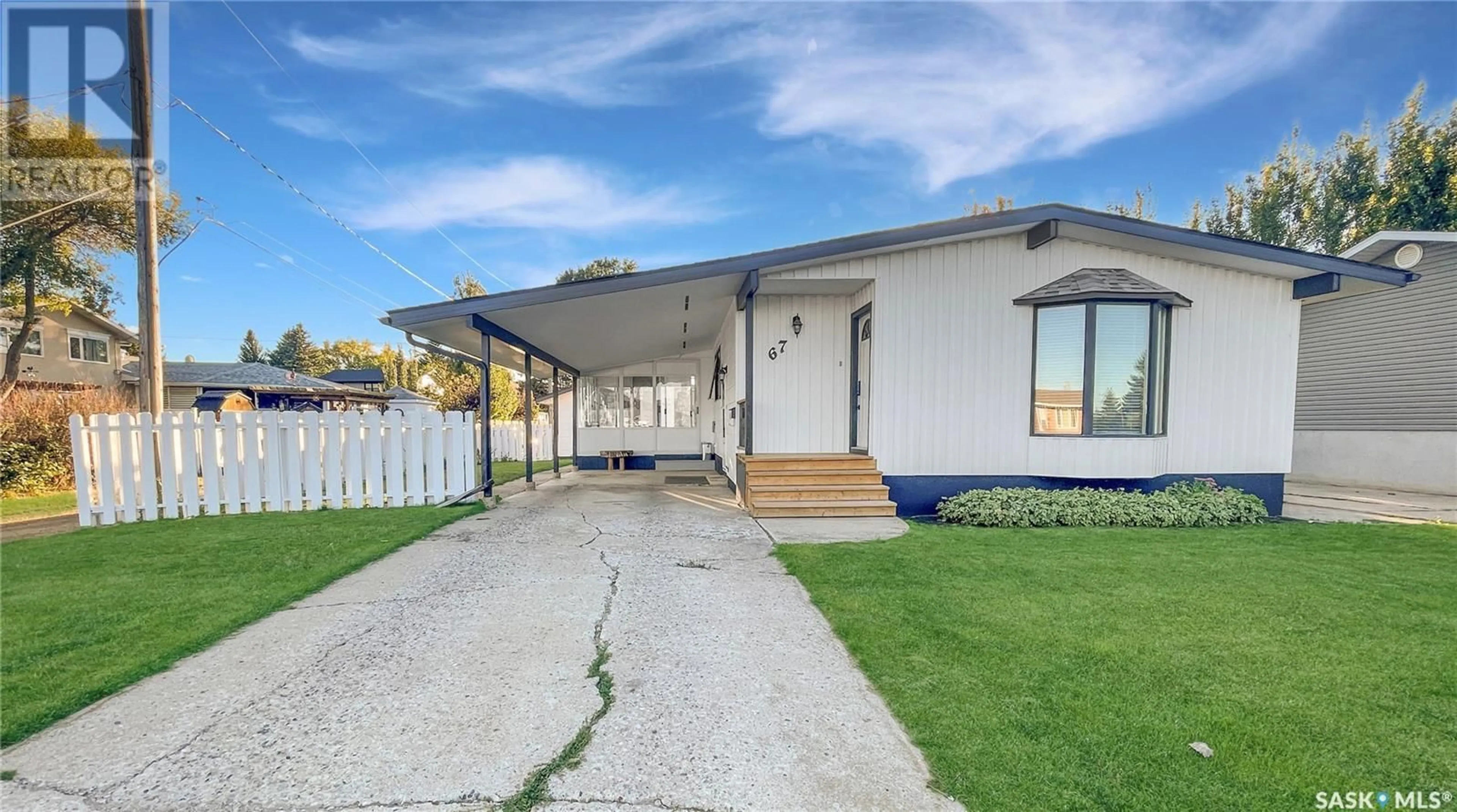 Frontside or backside of a home for 67 Macdonald CRESCENT, Swift Current Saskatchewan S9H1P5