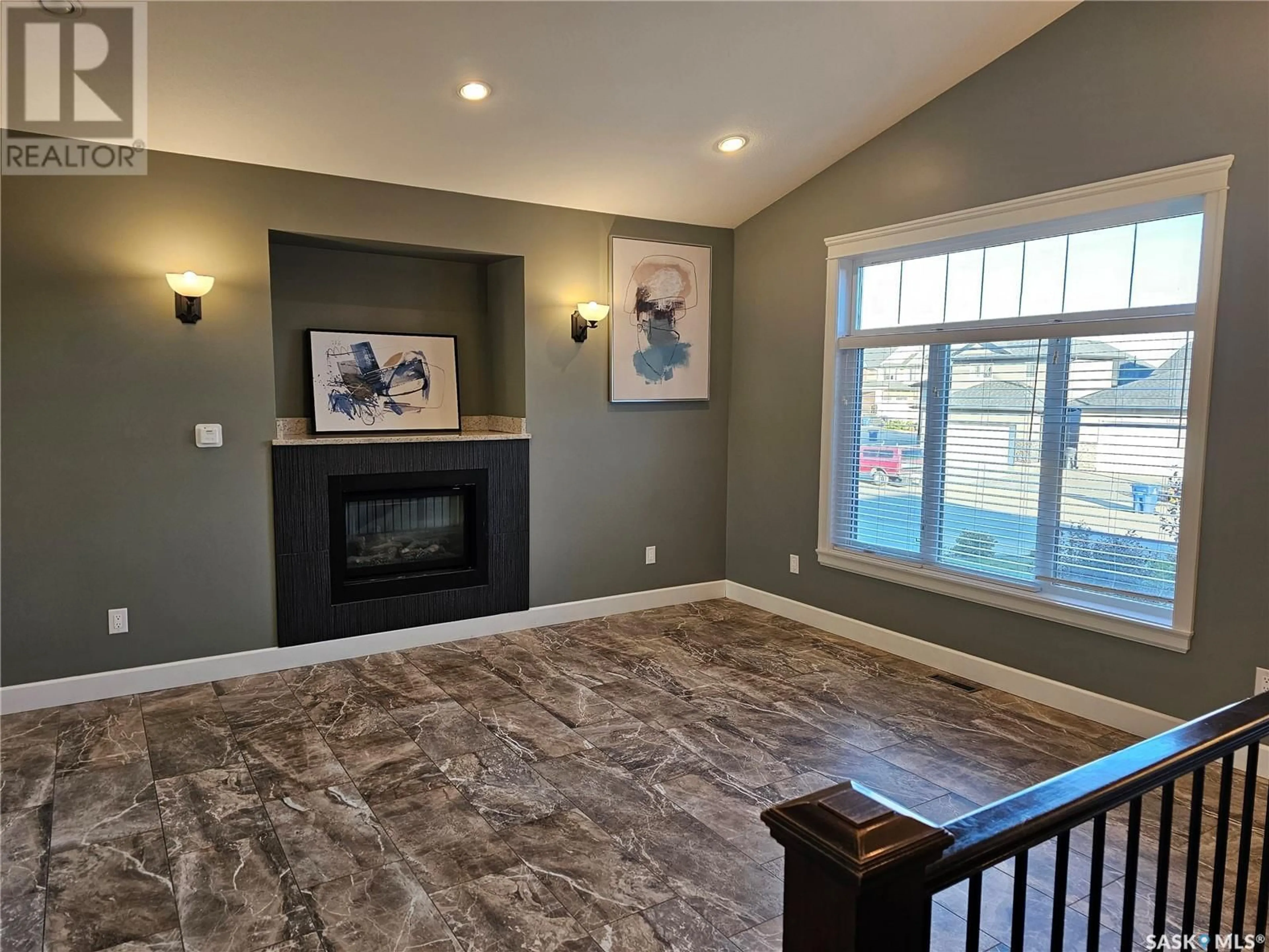 Indoor entryway for 405 Lyle CRESCENT, Warman Saskatchewan S0K4S1