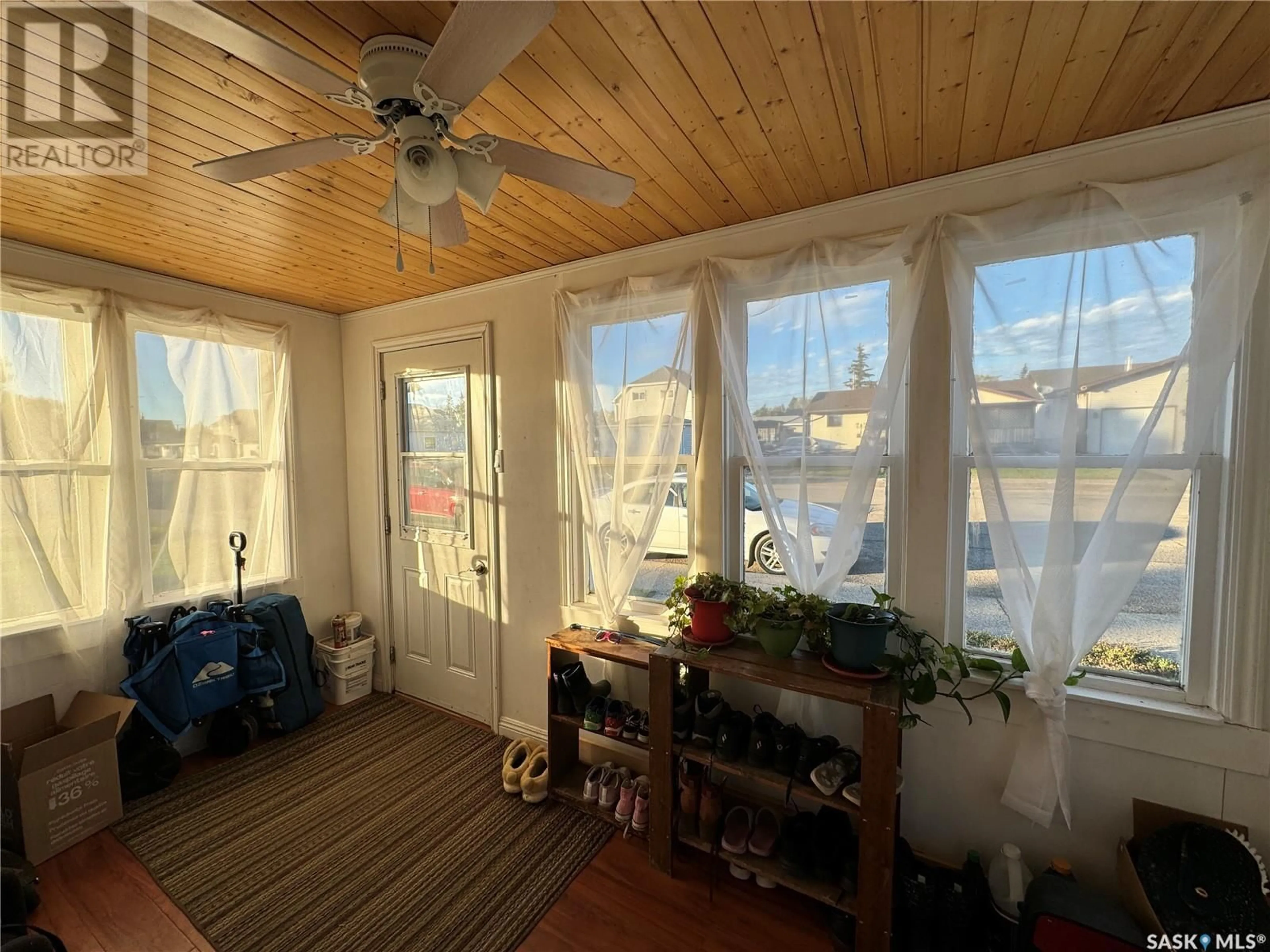 A pic of a room for 304 4TH AVENUE, Biggar Saskatchewan S0K0M0