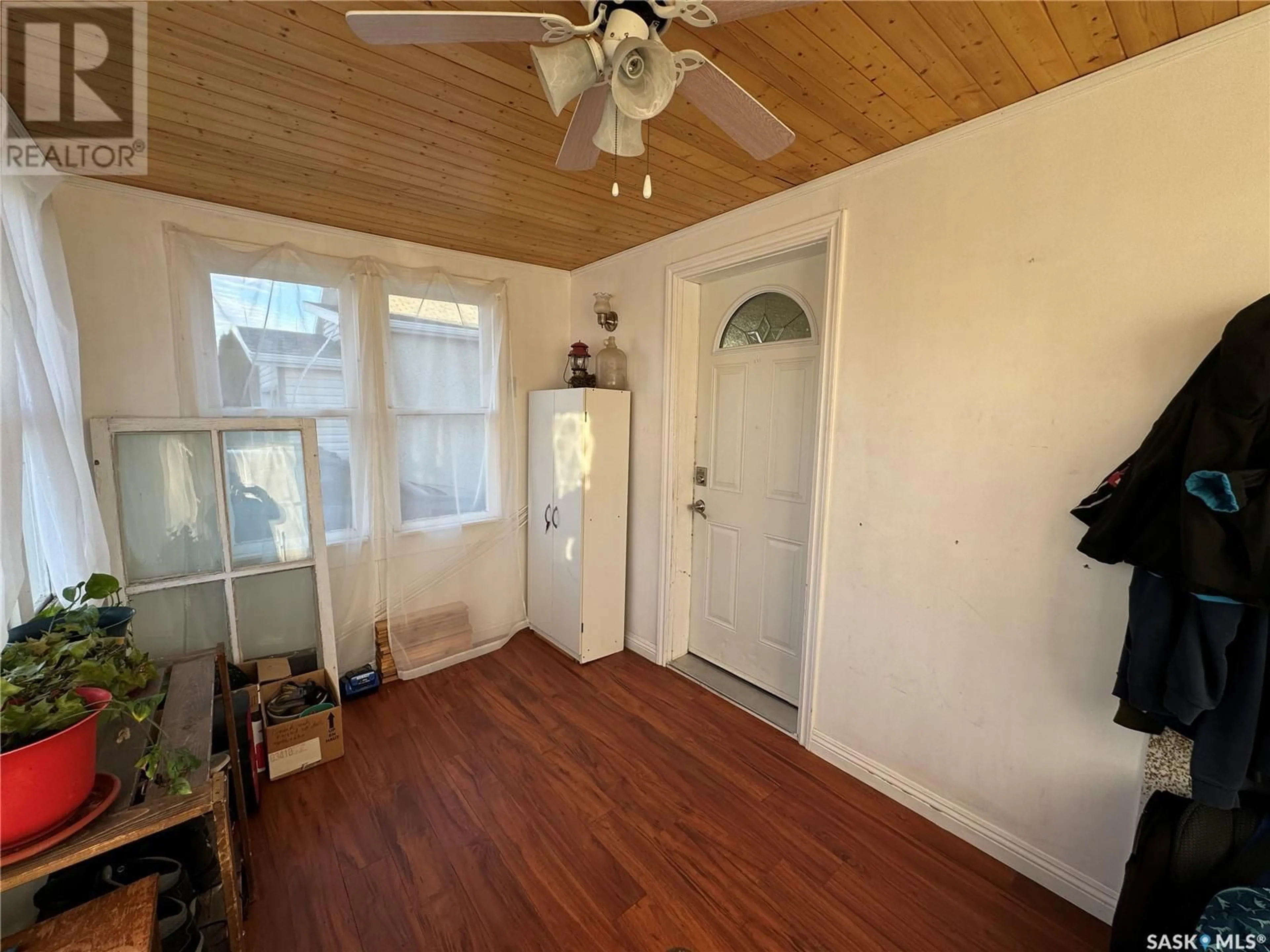 A pic of a room for 304 4TH AVENUE, Biggar Saskatchewan S0K0M0