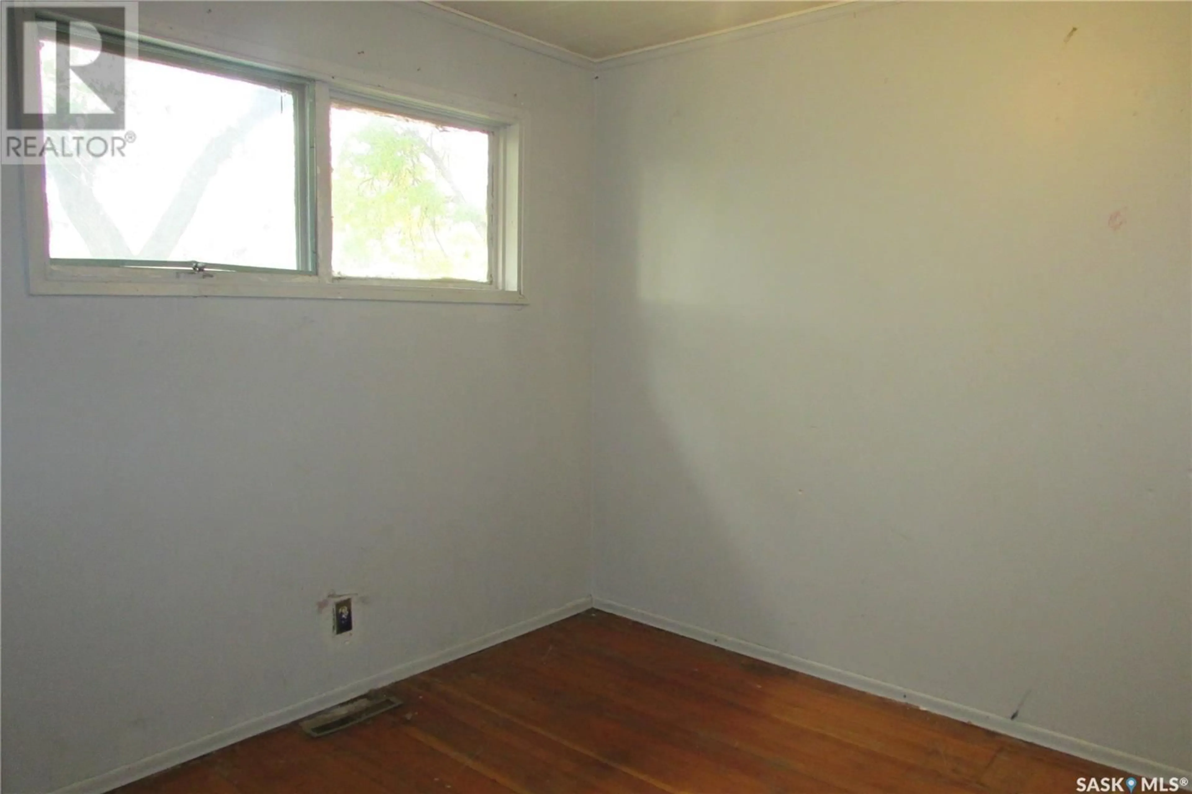 A pic of a room, unknown floor for 1037 Broder STREET, Regina Saskatchewan S4N3P8