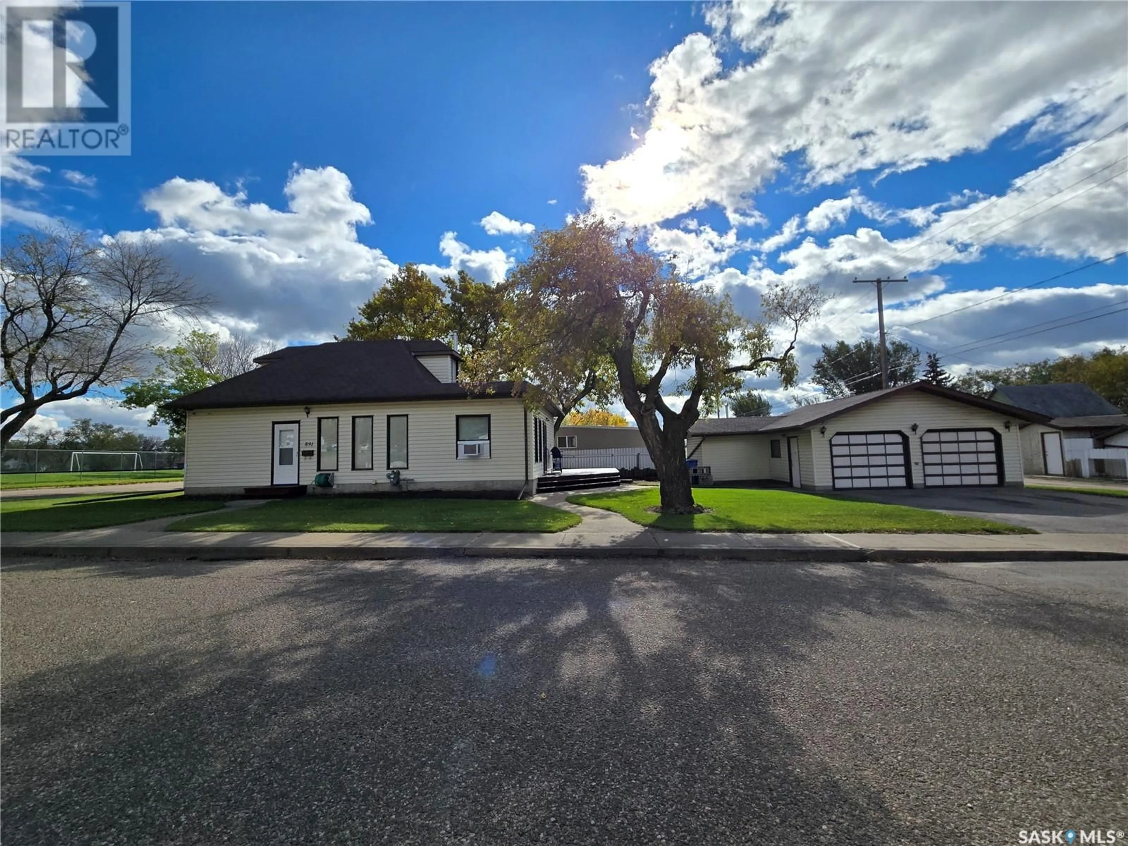 Street view for 891 107th STREET, North Battleford Saskatchewan S9A1Y6