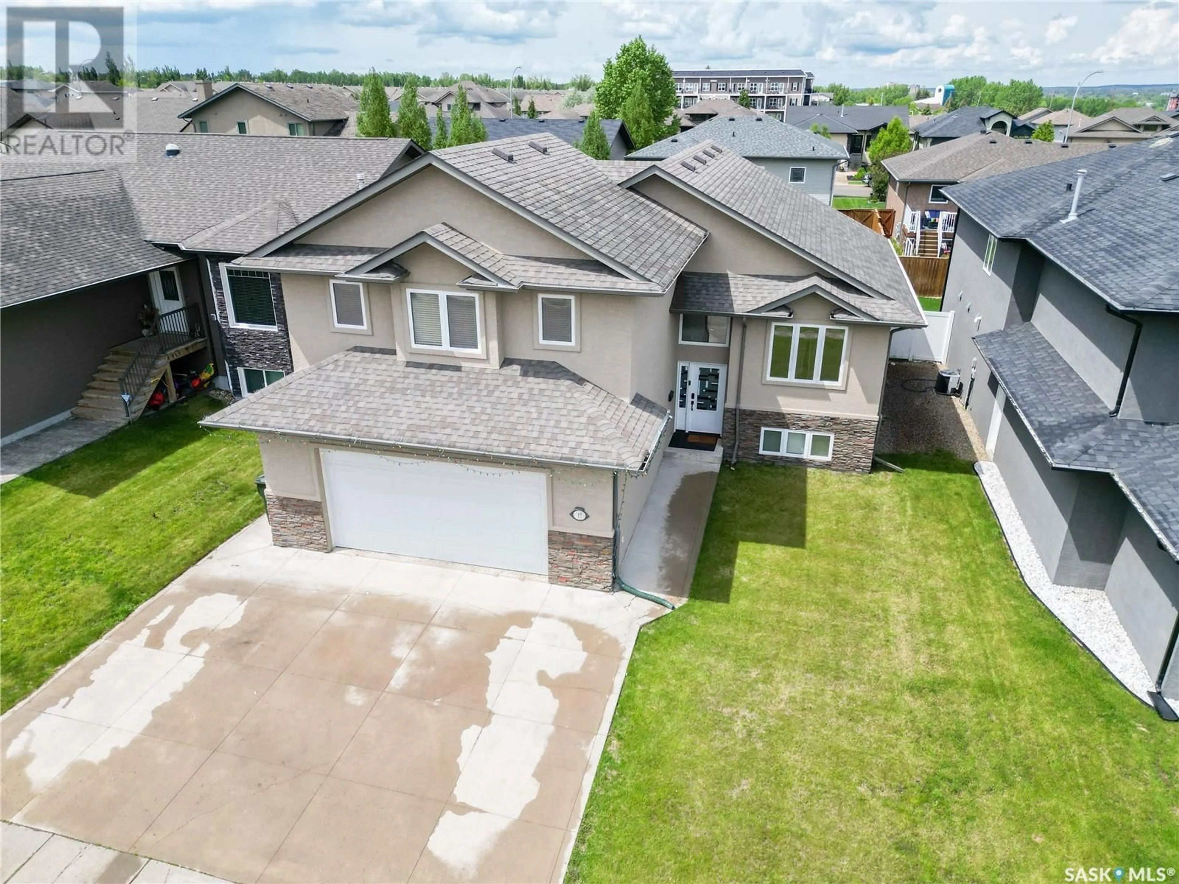 Frontside or backside of a home, the street view for 15 Hadley ROAD, Prince Albert Saskatchewan S6X0A5