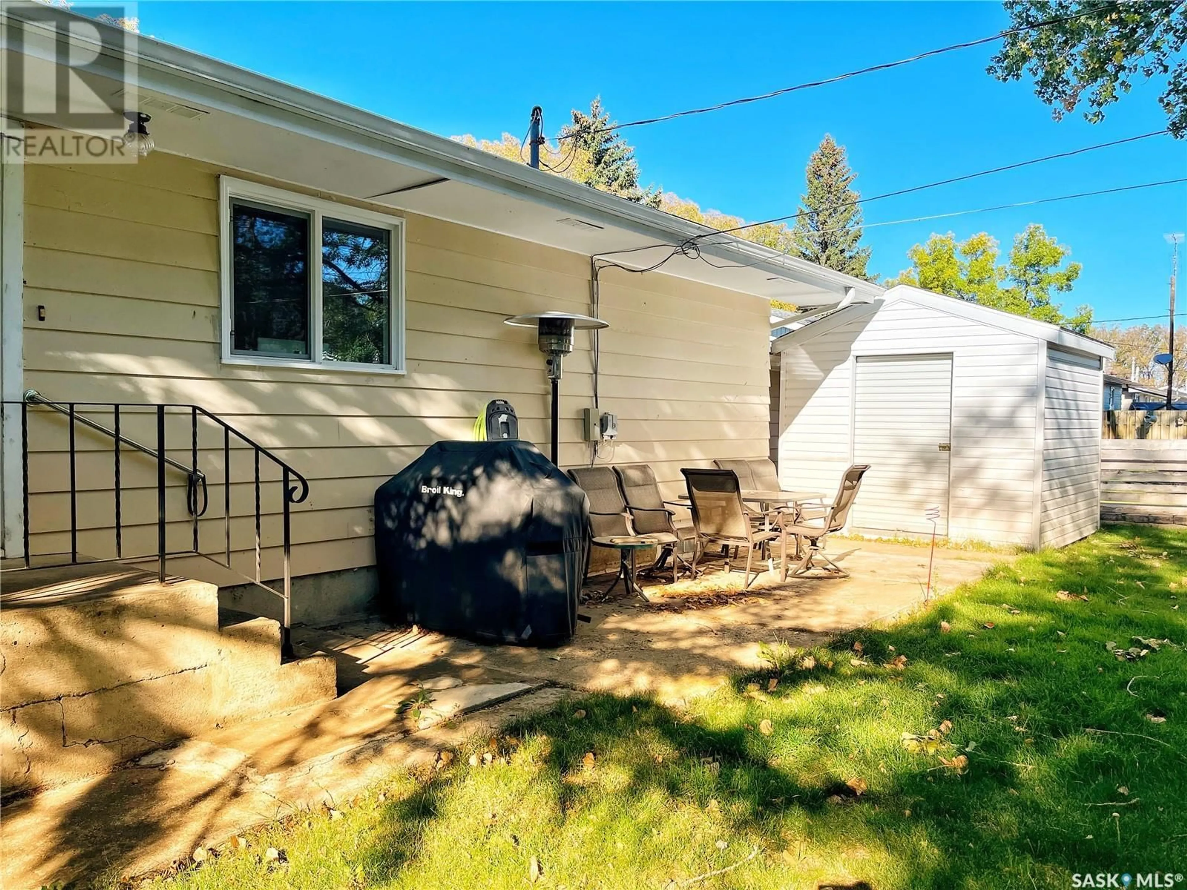 Unknown for 792 3RD STREET, Shaunavon Saskatchewan S0N0C4