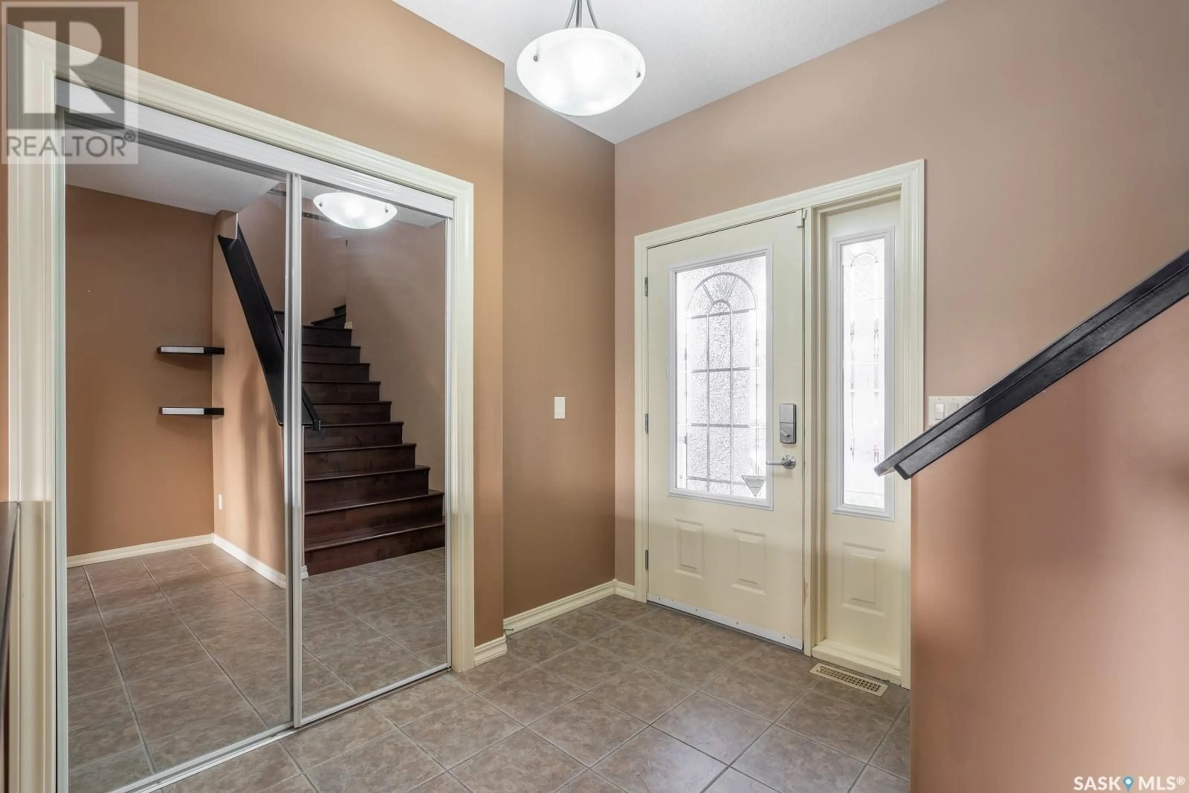 Indoor entryway for 2407 BRODERICK BAY, Regina Saskatchewan S4V1K6