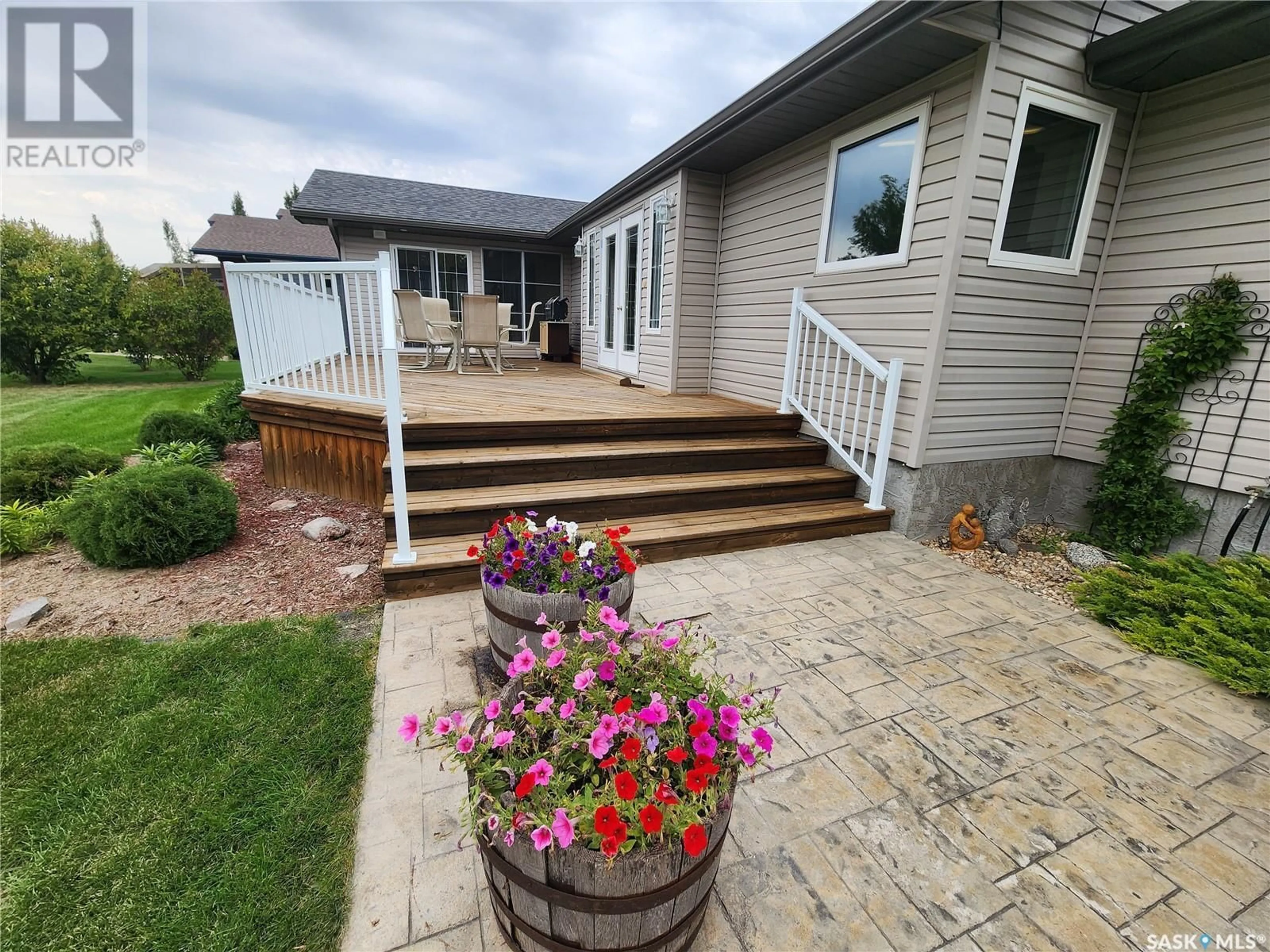 Patio, unknown for 304 ANDERSON STREET, Grenfell Saskatchewan S0G2B0