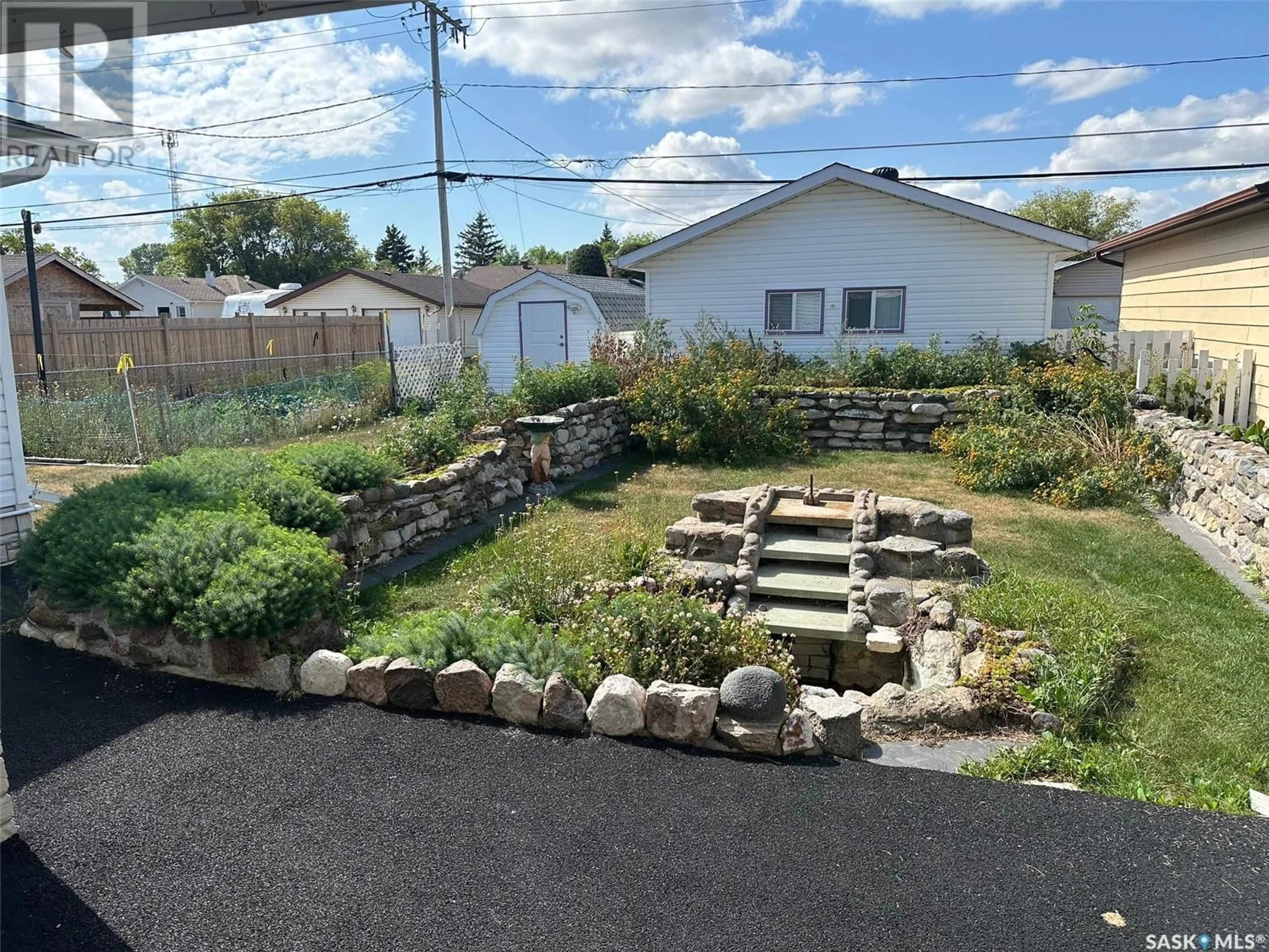 Fenced yard for 405 Churchill STREET, Hudson Bay Saskatchewan S0E0Y0