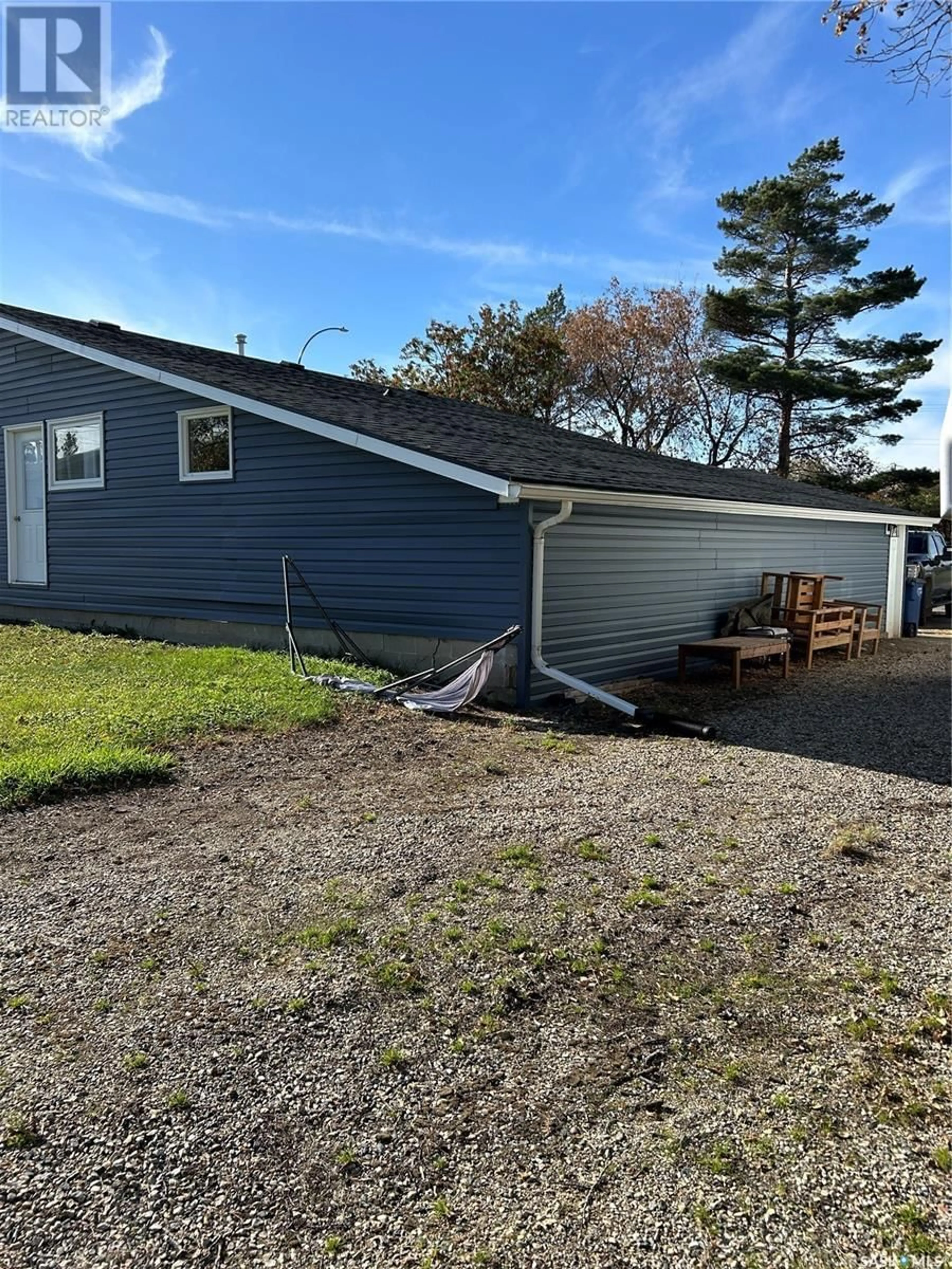 Frontside or backside of a home, cottage for 628 1st STREET W, Kelvington Saskatchewan S0A1W0