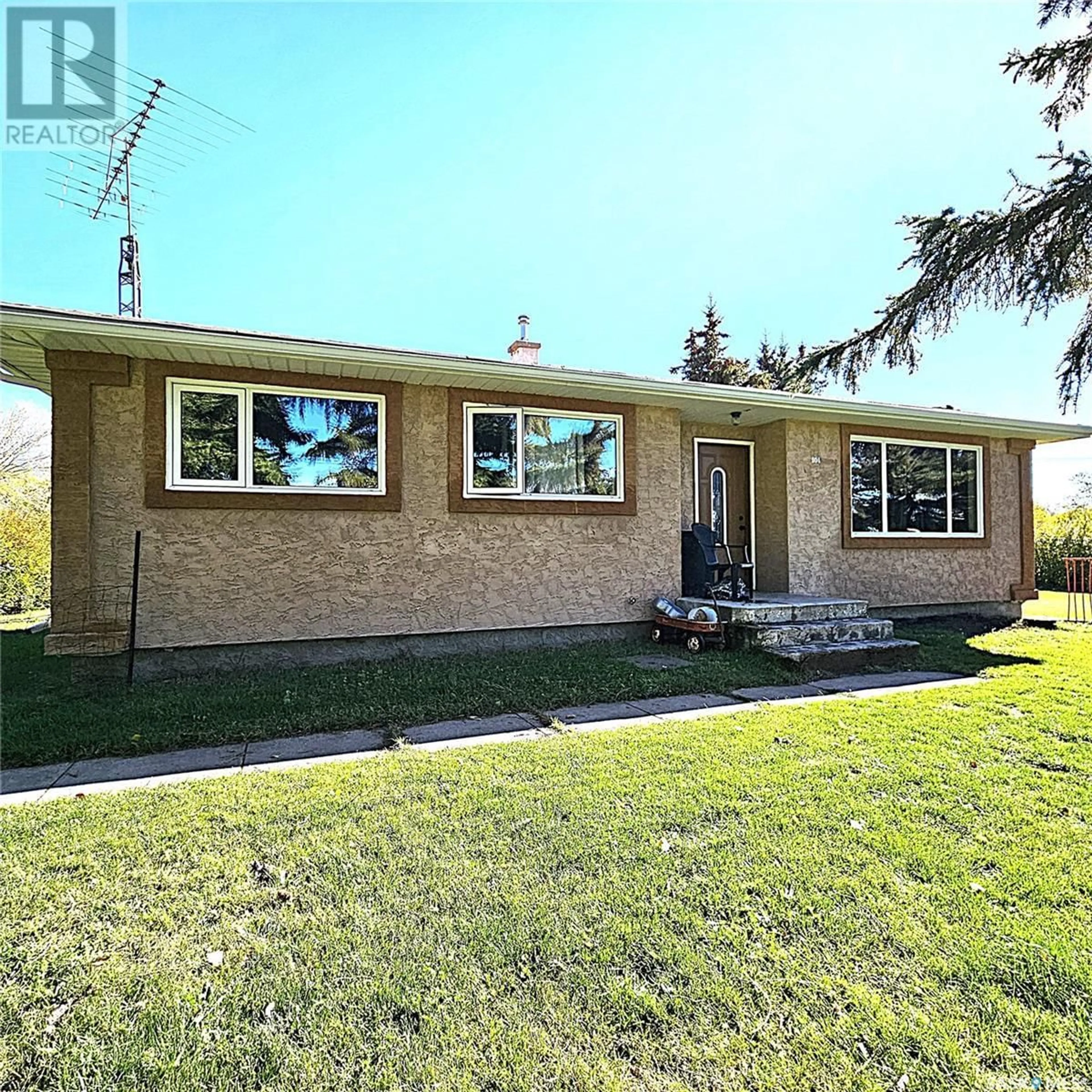 Frontside or backside of a home for 101 High STREET, Bredenbury Saskatchewan S0A0H0